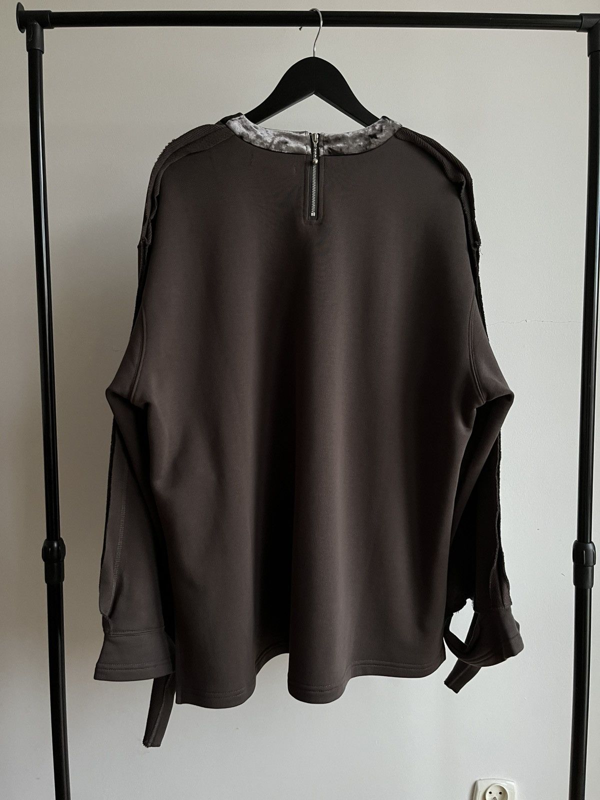 Other Umamiism AW2020 Moai print distressed oversized crewneck Size US L / EU 52-54 / 3 - 5 Thumbnail