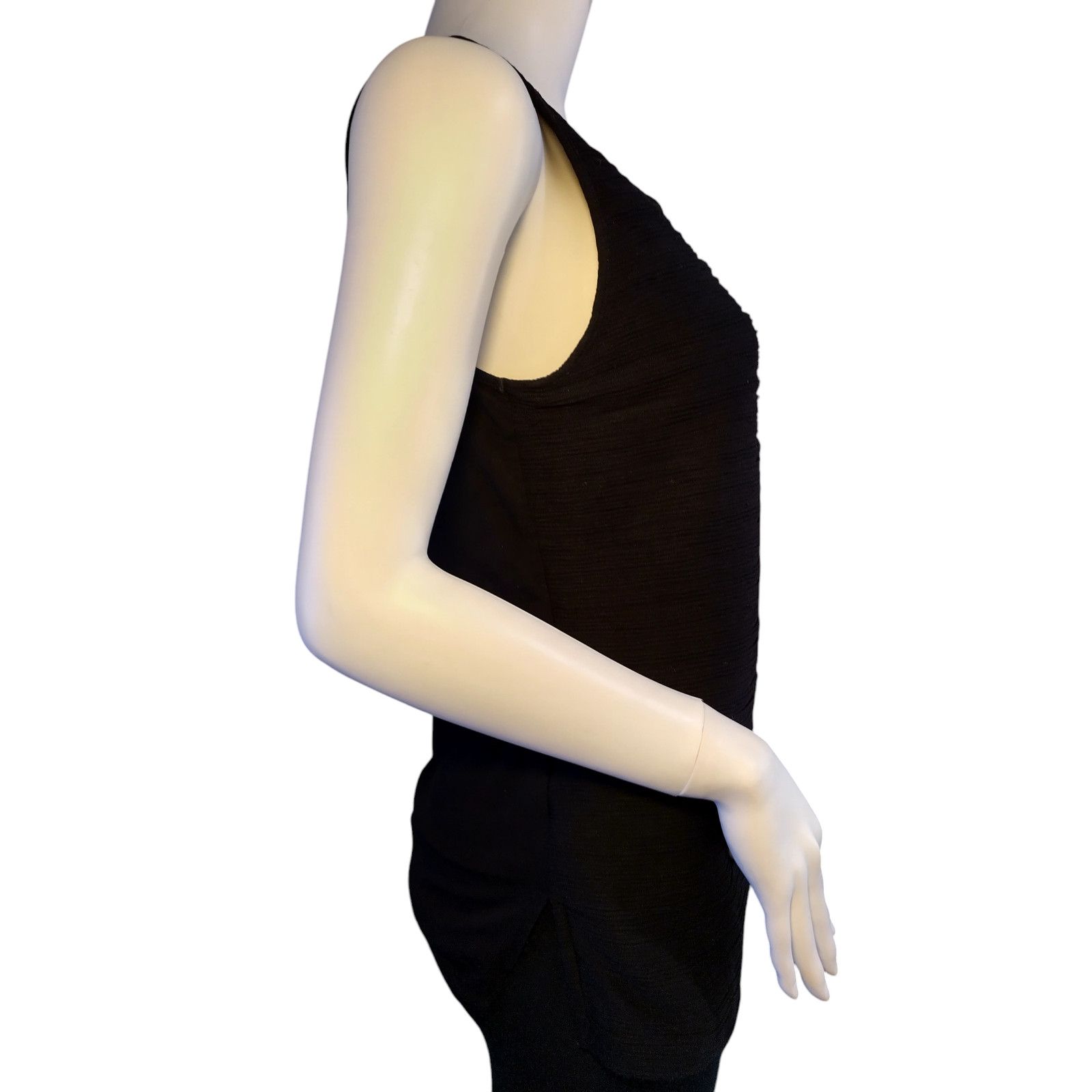 Ann Taylor Ann Taylor Womens Pullover Scoop neck Tank Black Sz Small Size S / US 4 / IT 40 - 2 Thumbnail