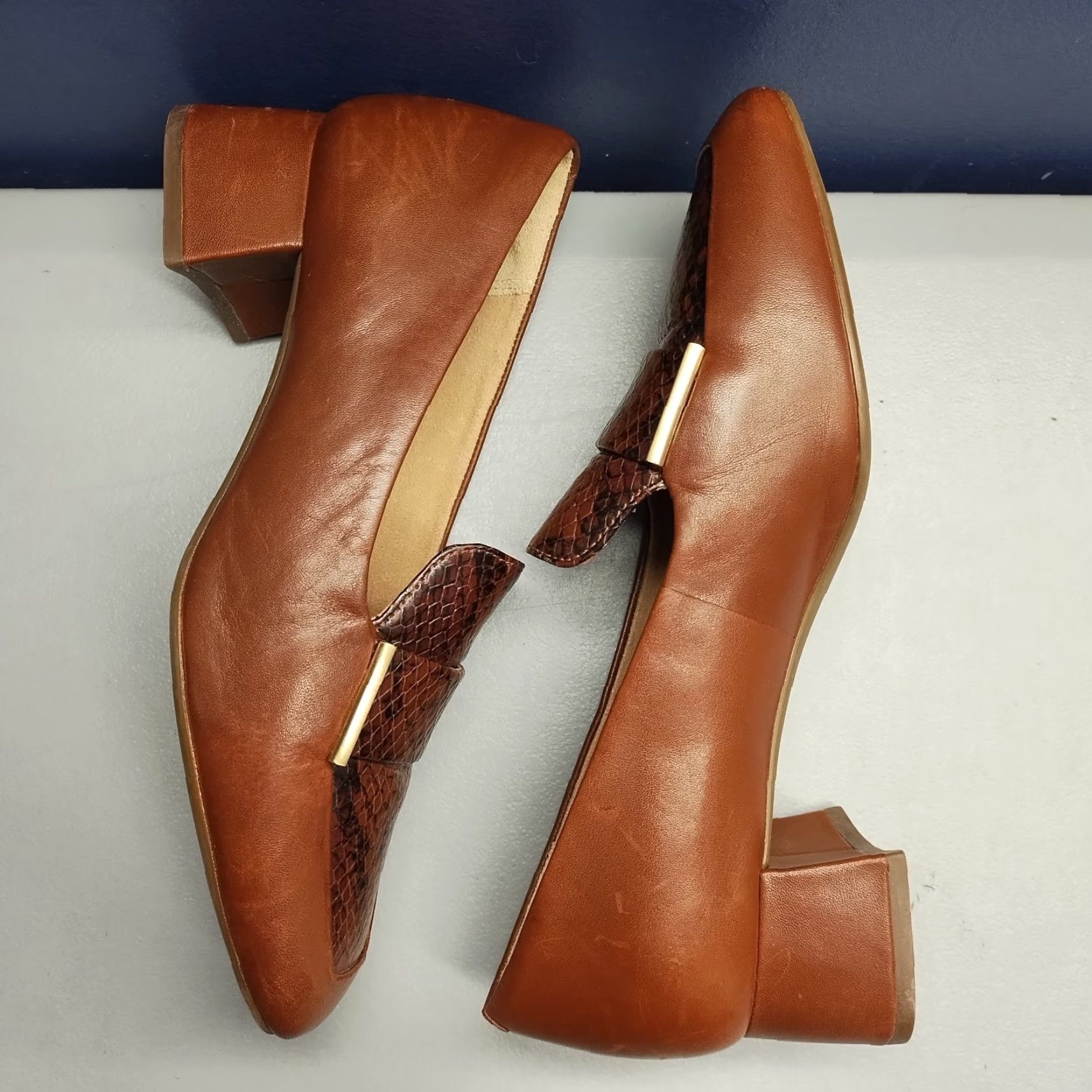 Rockport Rockport Total Motion Rockport Total Motion Heeled Loafers Womens Size 5 Brown Snake Print Square Toe Size US 5 / IT 35 - 4 Thumbnail