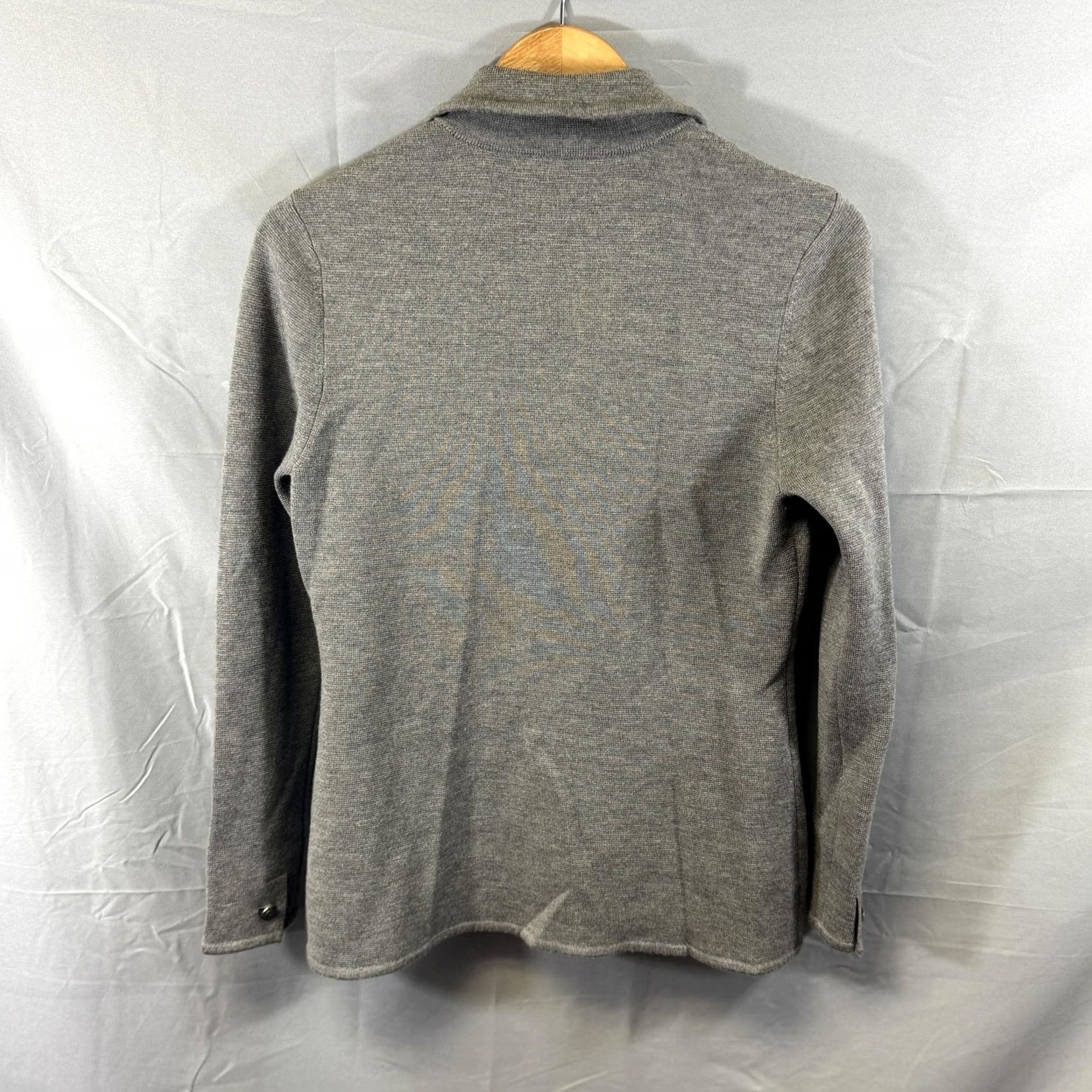 Brooks Brothers Brooks Brothers Sweater Cardigan Womens Medium Gray Wool Extra Fine Italian Merino Size M / US 6-8 / IT 42-44 - 2 Thumbnail