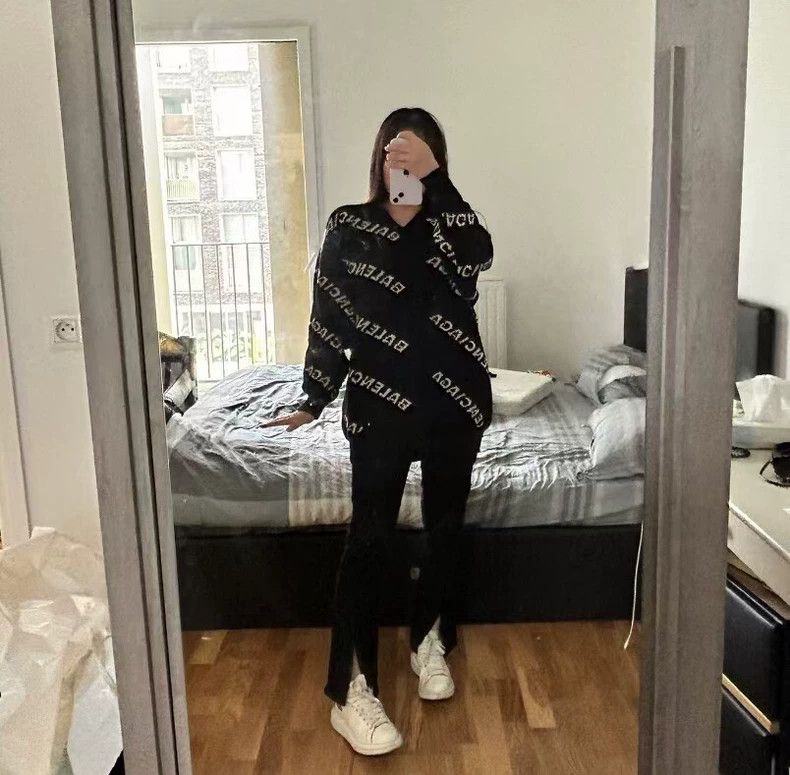 Other Balenciaga size 38 Black logo intarsia full-print V-neck l Size US S / EU 44-46 / 1 - 9 Thumbnail