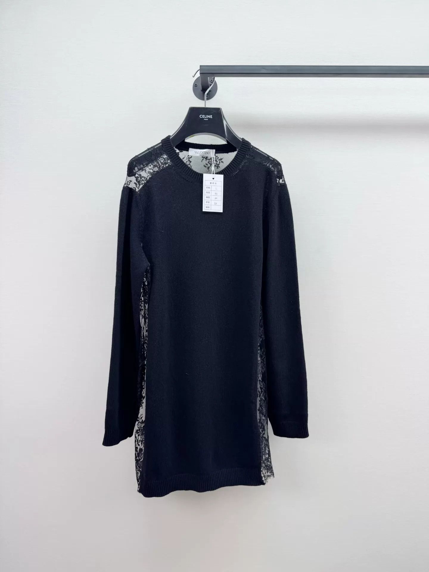 Valentino Valentino women's Wool Knit Dress L Like New Size L / US 10 / IT 46 - 1 Thumbnail