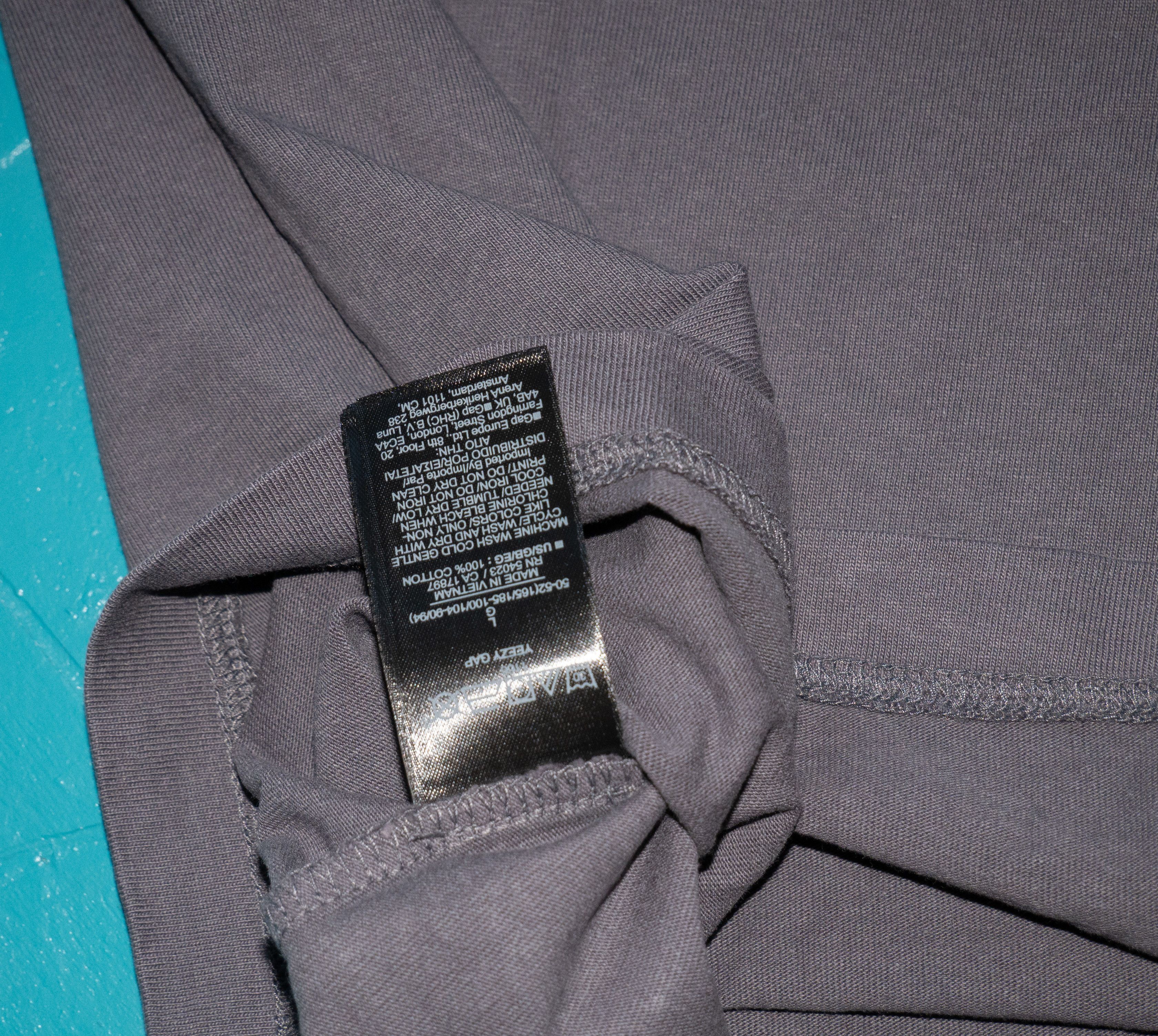 Gap Yeezy Gap Engineered by Balenciaga Base T-Shirt L New Size US L / EU 52-54 / 3 - 7 Thumbnail