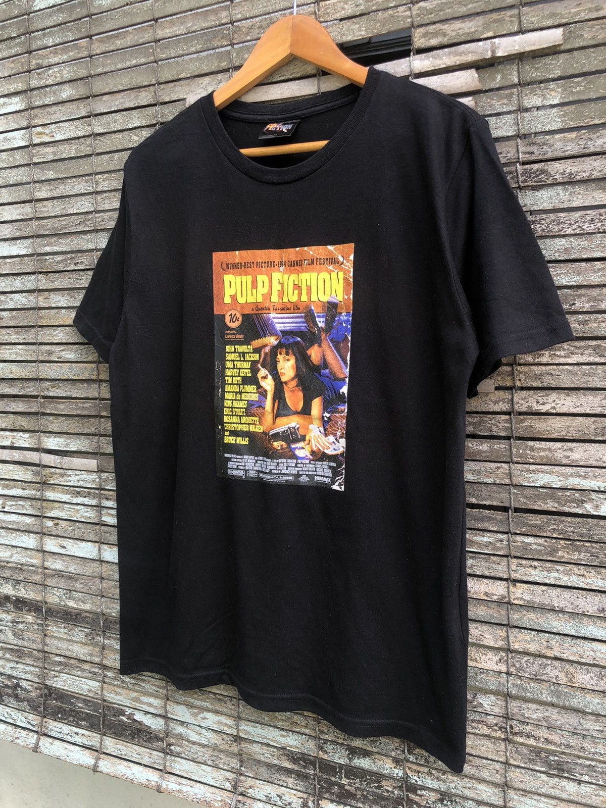 Vintage Vintage Y2K Pulp Fiction Poster Promo Movie Tshirt Size US L / EU 52-54 / 3 - 2 Thumbnail