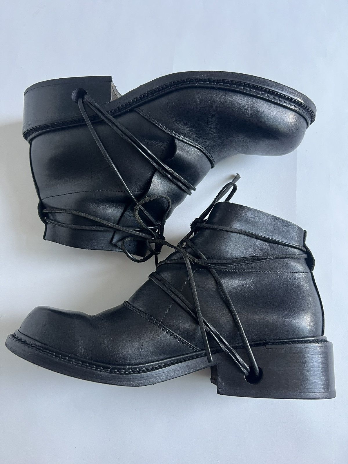 Dirk Bikkembergs Dirk Bikkembergs black boots fall 1994 - with original box Size US 9 / EU 42 - 1 Thumbnail