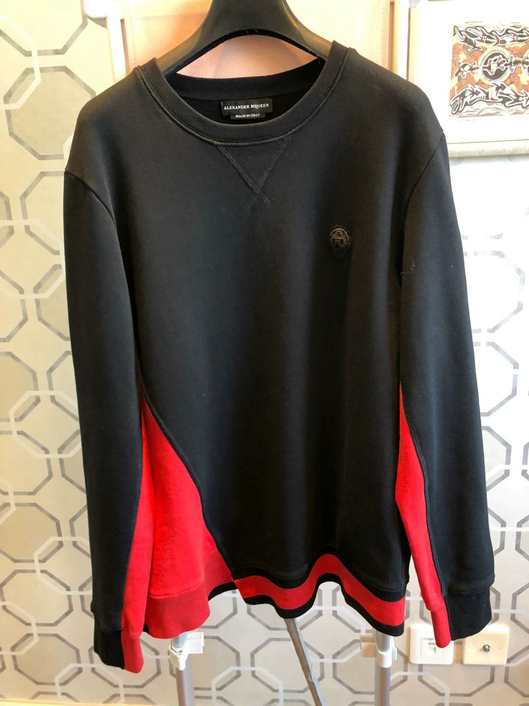 Alexander McQueen Alexander McQueen Black Red Asymmetric Sweater Size US S / EU 44-46 / 1 - 1 Thumbnail