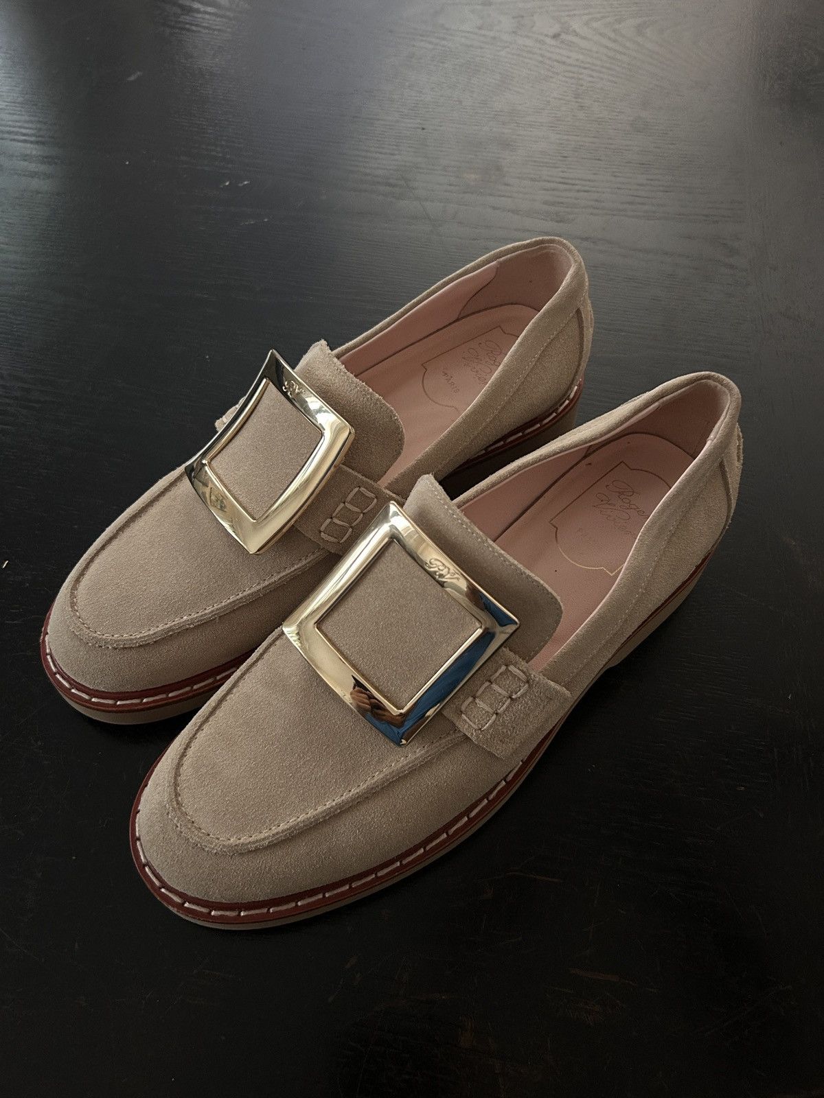 Roger Vivier Roger Vivier Loafers. Sz. 40 Beige with oversized buckle Size US 10 / IT 40 - 1 Thumbnail