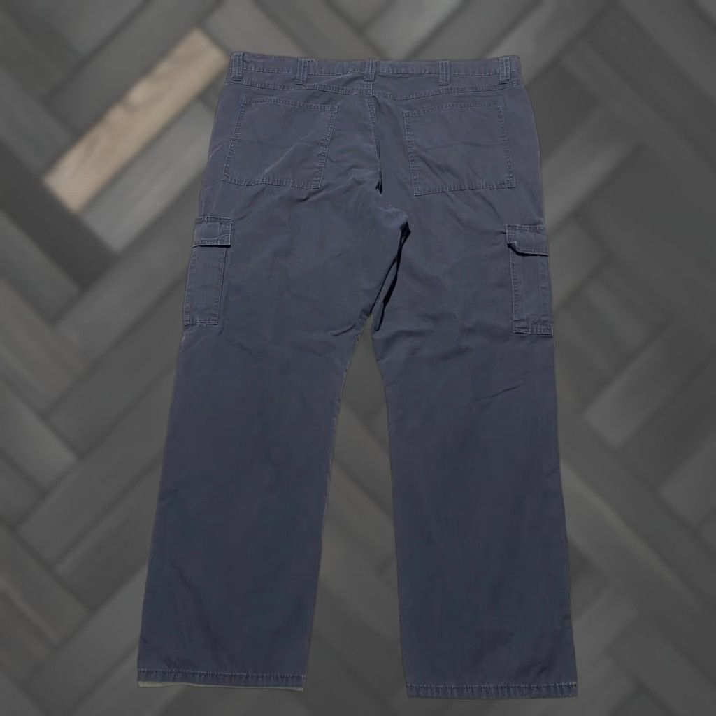 Wrangler VINTAGE Wrangler Authentics Mens Cargo Pants Navy Blue 42x32 Relaxed Fit Size US 42 / EU 58 - 1 Thumbnail