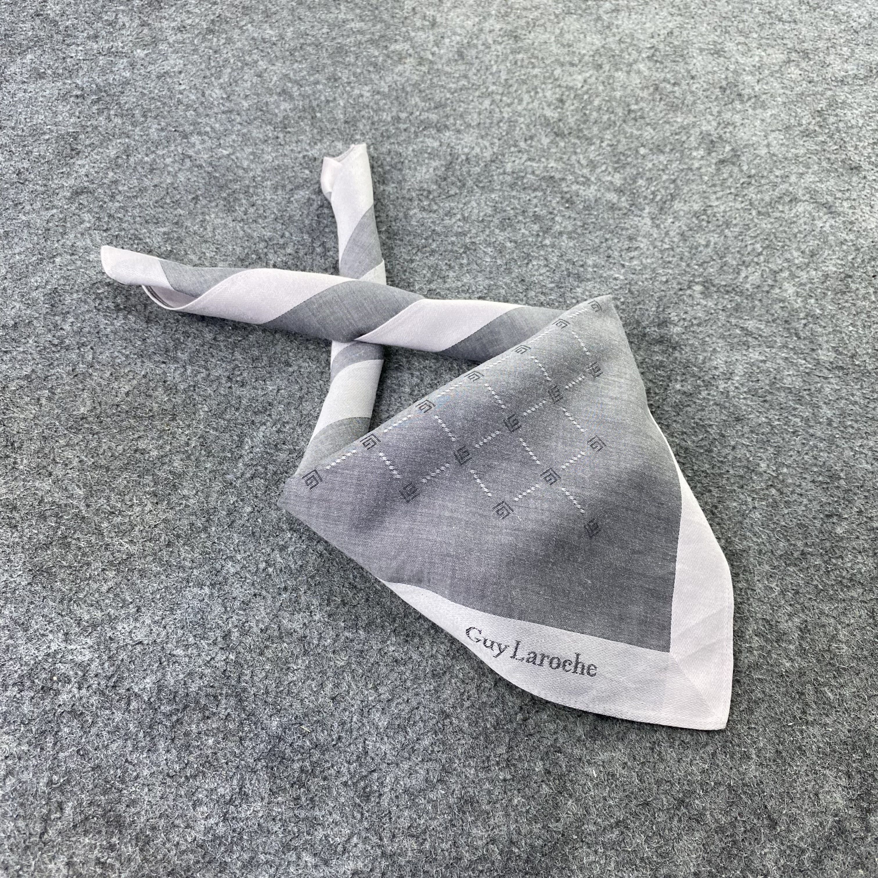Guy Laroche Guy Laroche Handkerchief / Bandana / Neckerchief-B1537 Size ONE SIZE - 1 Thumbnail