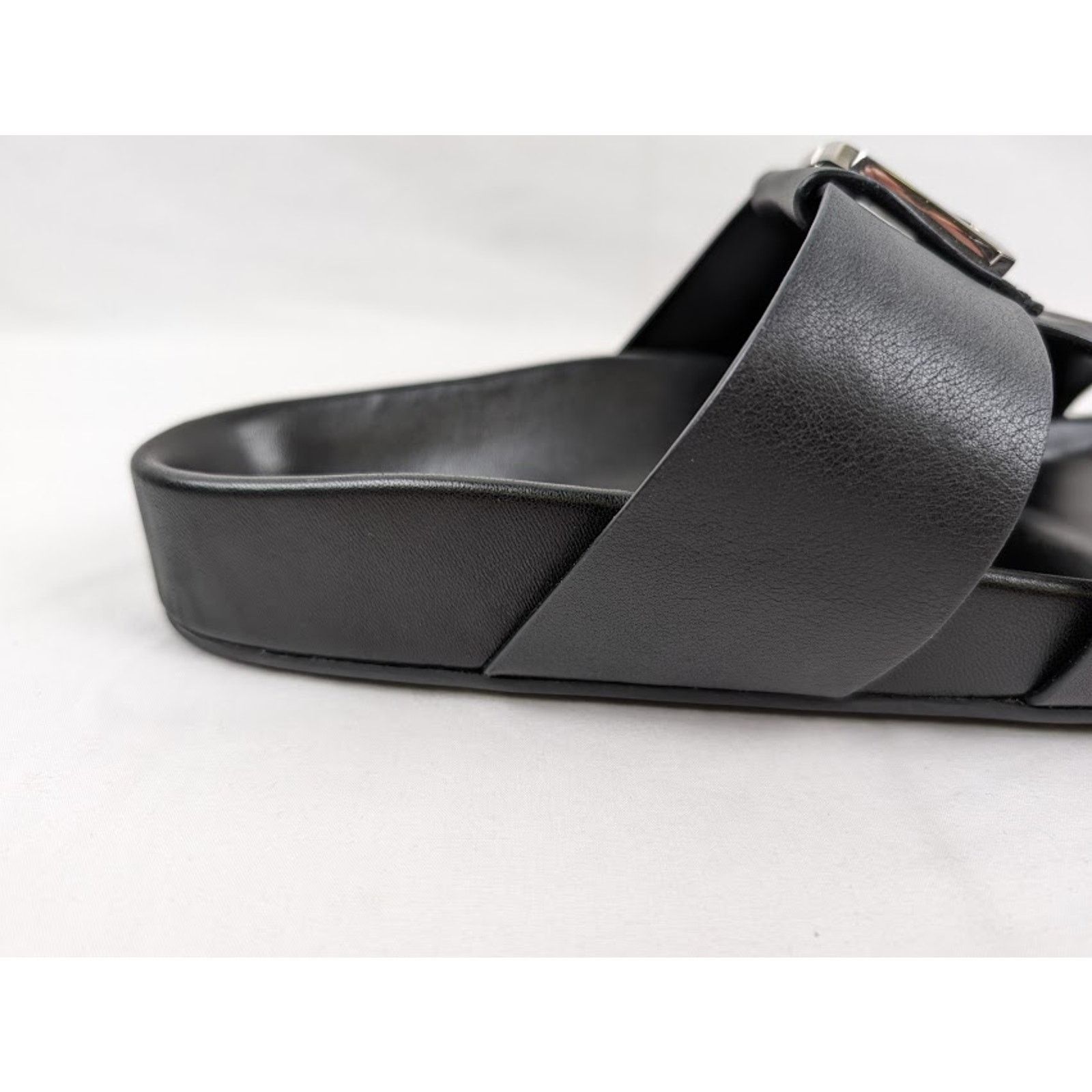Christian Louboutin Dhabubizz Flat Slides in Black BNWB 42