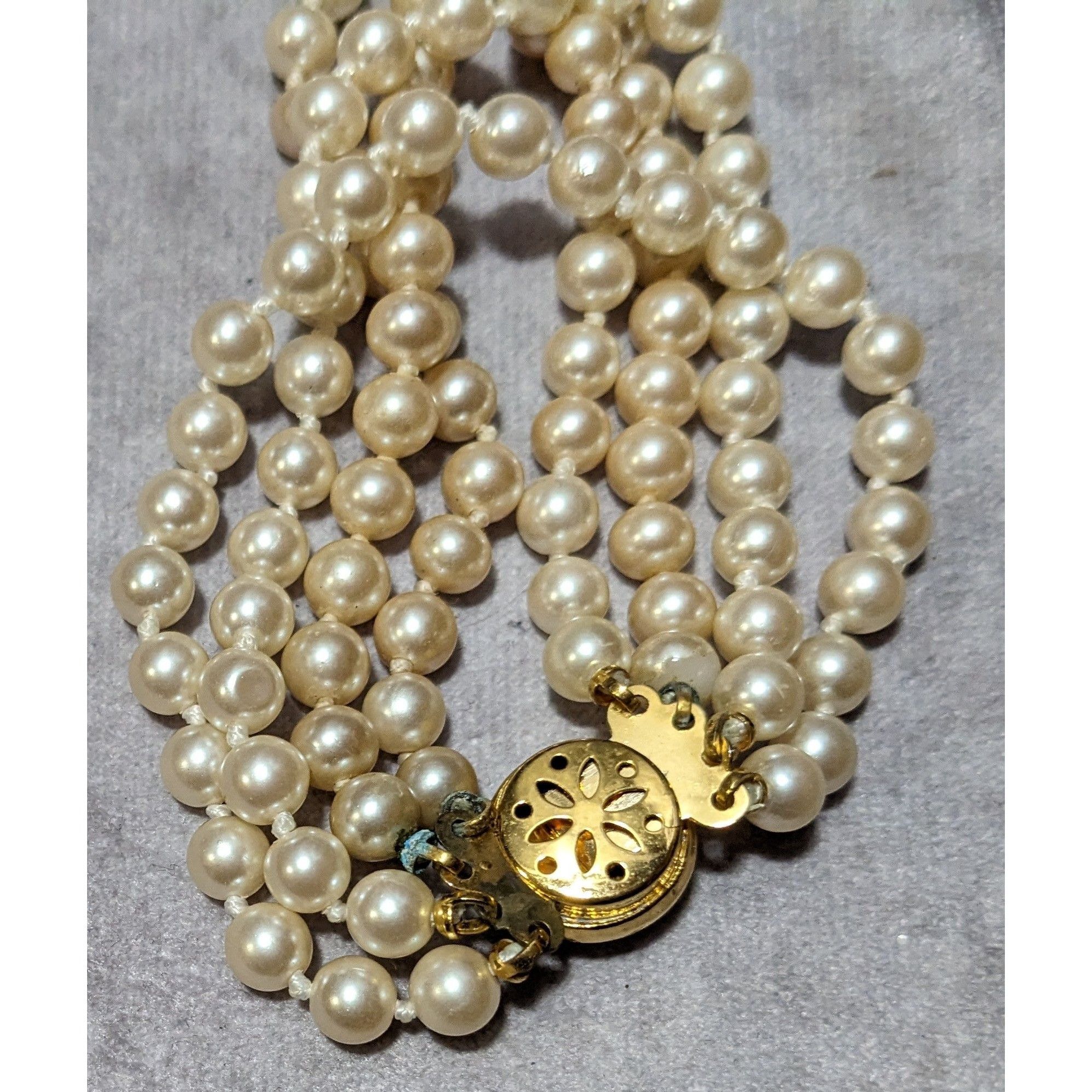 Other Vintage Faux Pearl Multistrand Faux Pearl Bracelet Size ONE SIZE - 6 Thumbnail