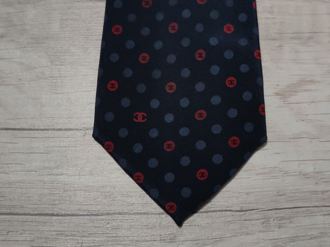 Chanel Chanel COCO Emblem Polka Dot Pattern Mens Silk Tie Necktie Size ONE SIZE - 3 Thumbnail