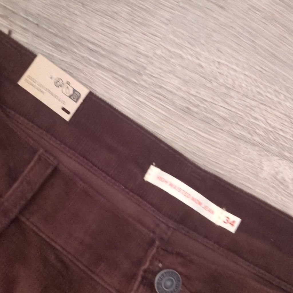 Levi's Levi's burgundy corduroy high waisted.mom jeans size 34x29 Size 24" / US 00 / IT 34 - 3 Thumbnail