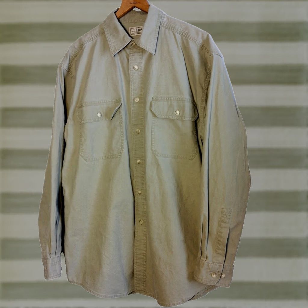 Vintage VINTAGE LL Bean Shirt Medium Beige Cotton Twill Long Sleeve Camp Work Workwear Button-Up Collar Spread Pockets Mens Regular 90s Camp Hiking Outdoorsy Size US M / EU 48-50 / 2 - 1 Thumbnail