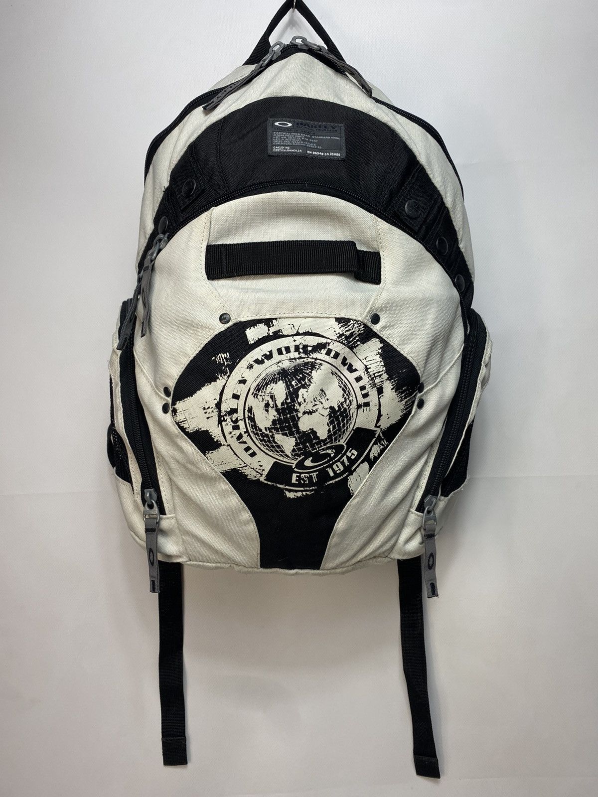 image of Oakley Archive Backpack in Black/White, Men's