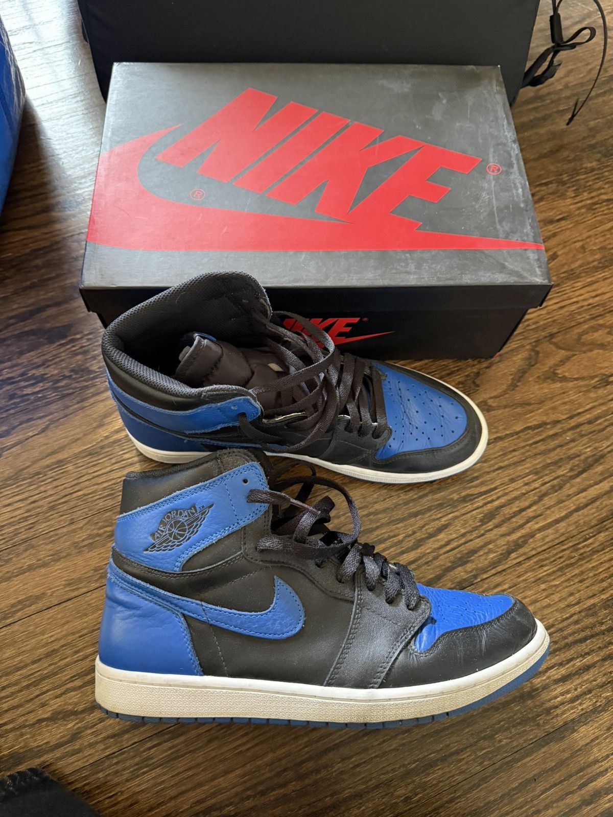 Jordan Brand Jordan 1 royal 2017 Size US 11 / EU 44 - 4 Thumbnail