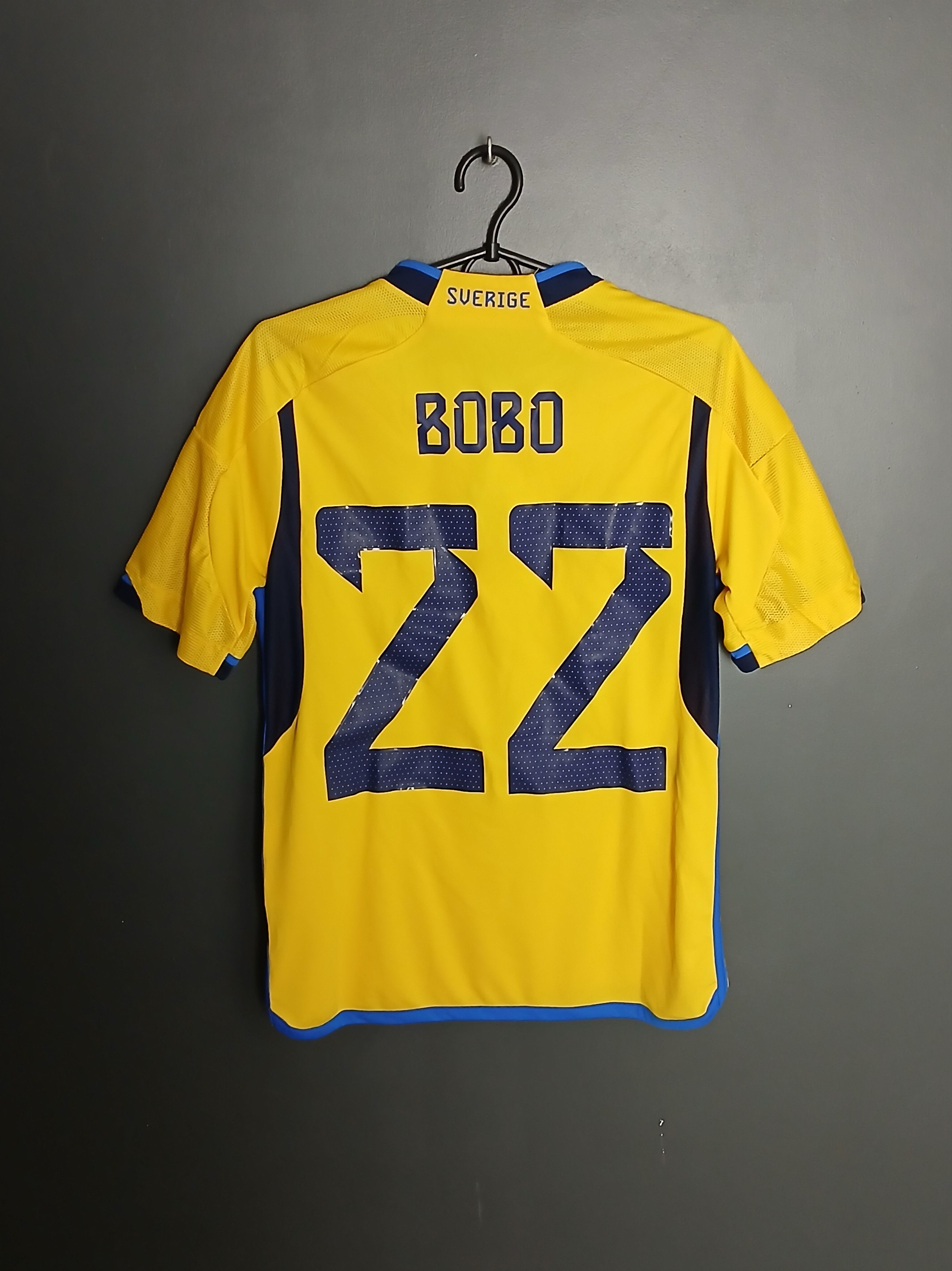 Adidas KIDS Sweden National Team 24/25 Home Football Jersey T-Shirt Size US S / EU 44-46 / 1 - 2 Thumbnail