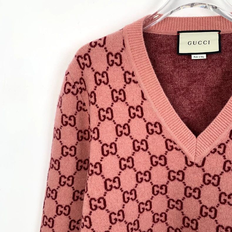 Gucci Gucci Pink logo jacquard full-print V-neck wool long-sleeve Size US S / EU 44-46 / 1 - 3 Thumbnail