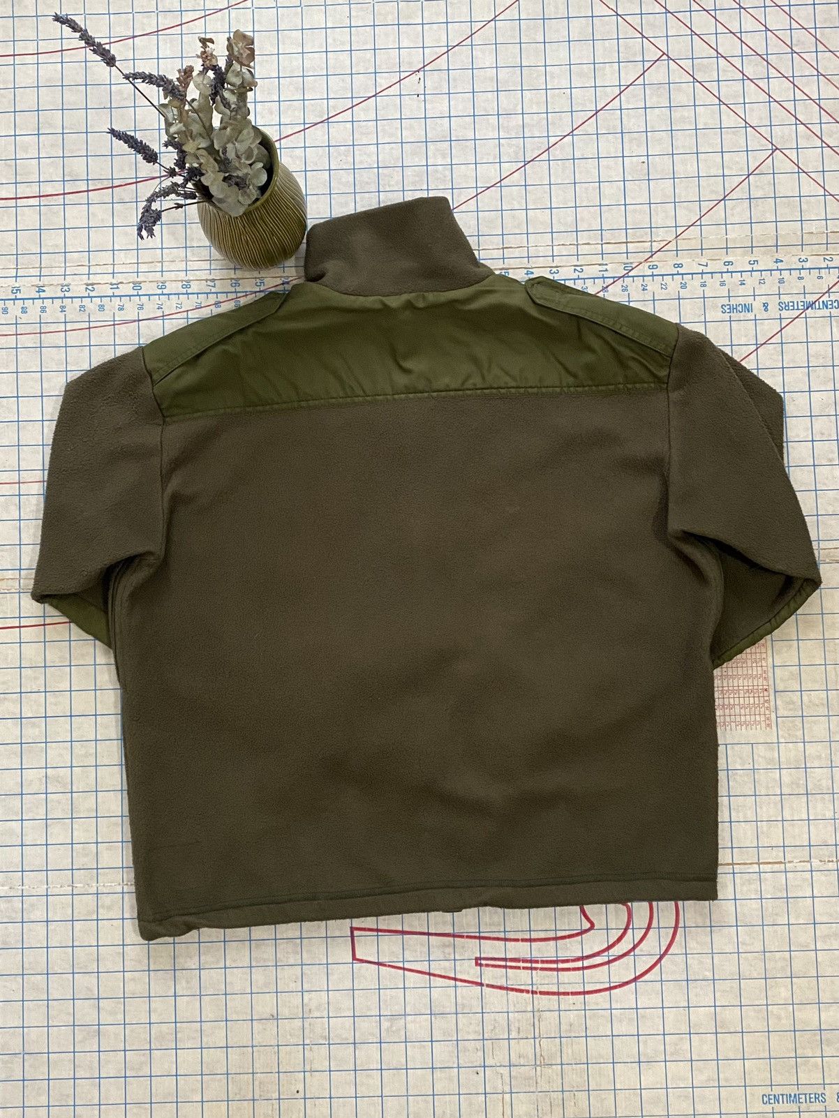 Other Vintage Military Fleece Light Jacket Dark Green Fits Large Size US L / EU 52-54 / 3 - 7 Thumbnail
