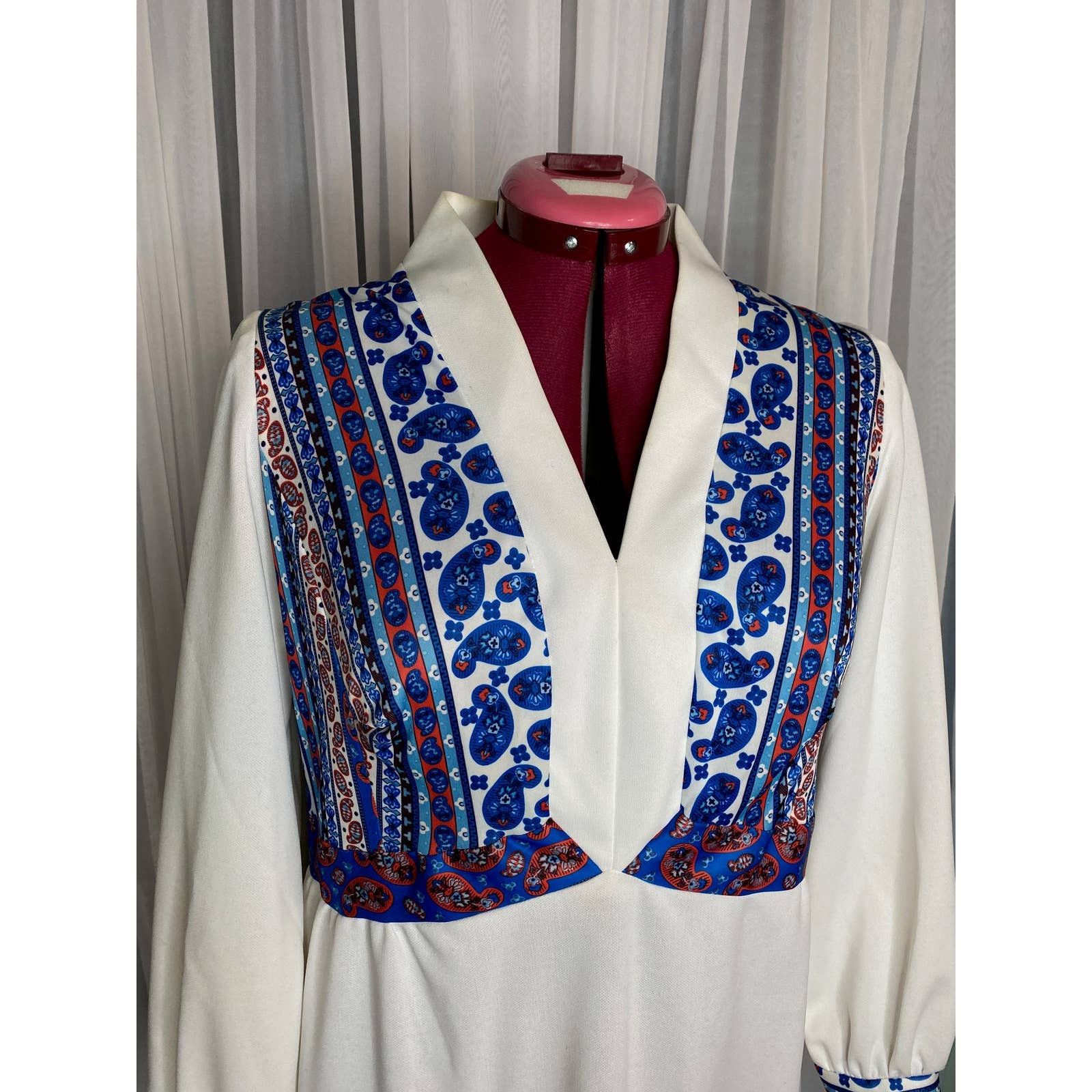 Vintage maxi dress with patterned yoke boho with coat white blue red Size XXL / US 16-18 / IT 52-54 - 5 Thumbnail