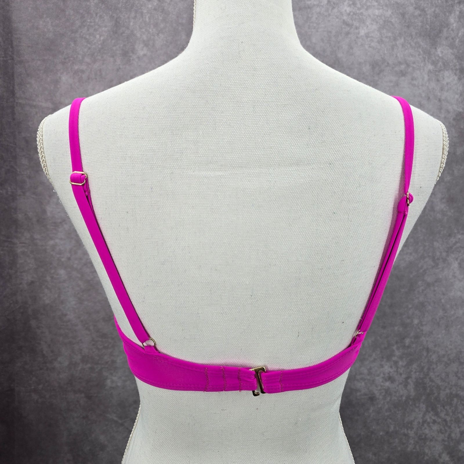 Other Xhilaration Pink Ruffle Wired Bikini Top Swimwear Medium Size ONE SIZE - 3 Thumbnail