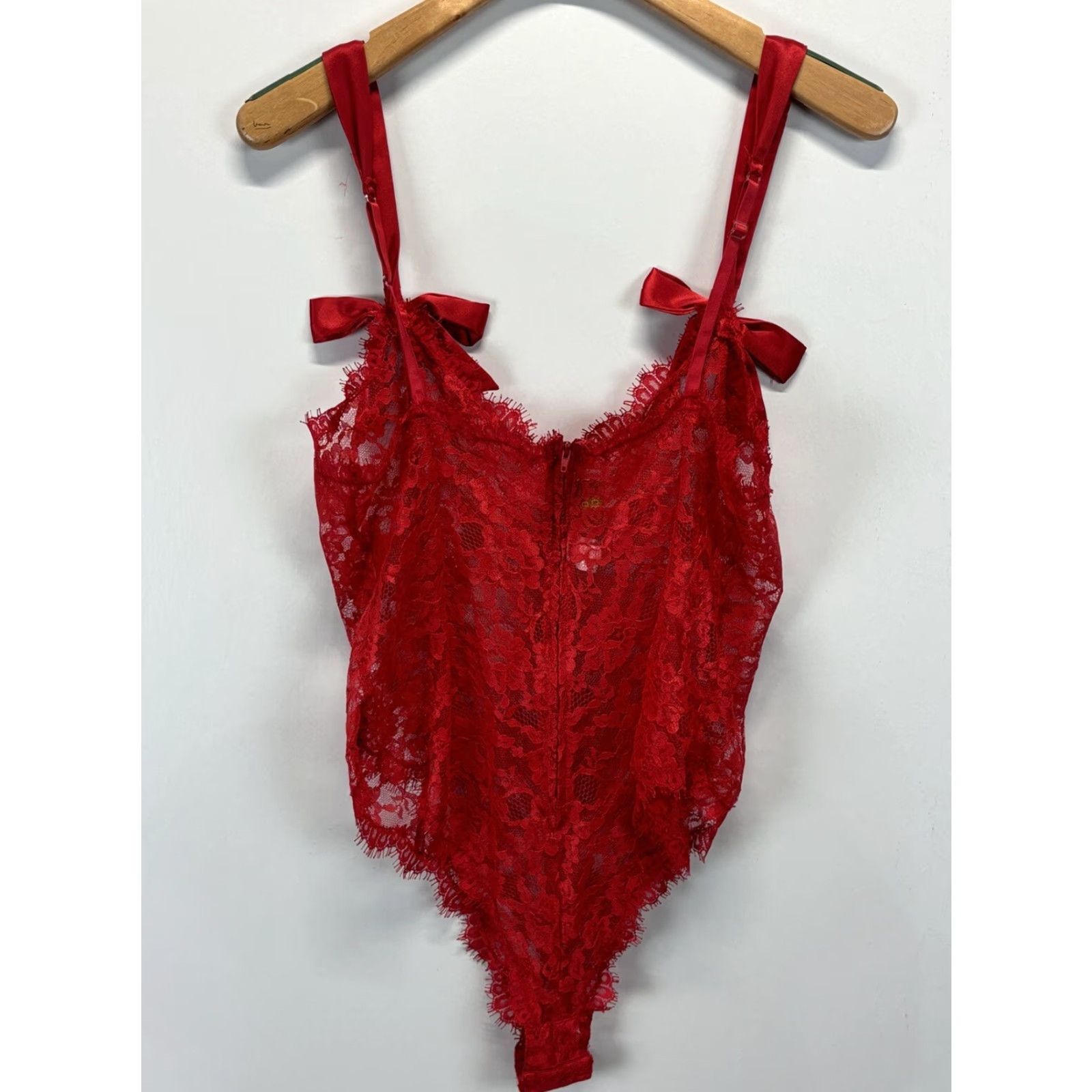 Victoria's Secret VINTAGE Victoria's Secret Red Lace Bodysuit Lingerie 1990s Women's Large Sexy Gold Label Size L / US 10 / IT 46 - 3 Thumbnail