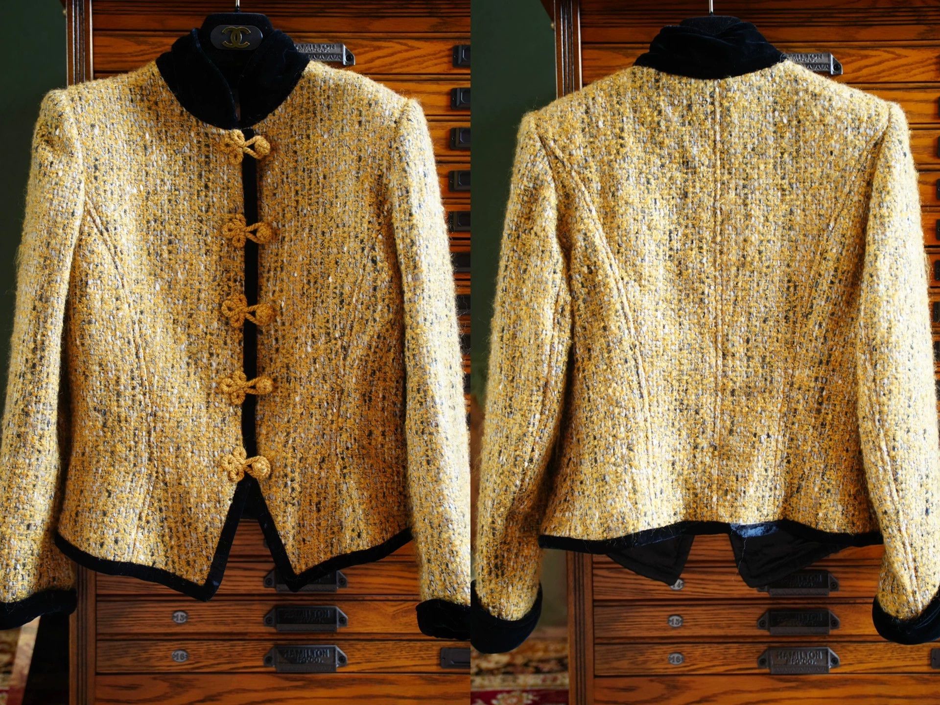 Emanuel Ungaro Ungaro Vintage Tweed Velvet Collar Blazer Mustard Size M / US 6-8 / IT 42-44 - 2 Thumbnail