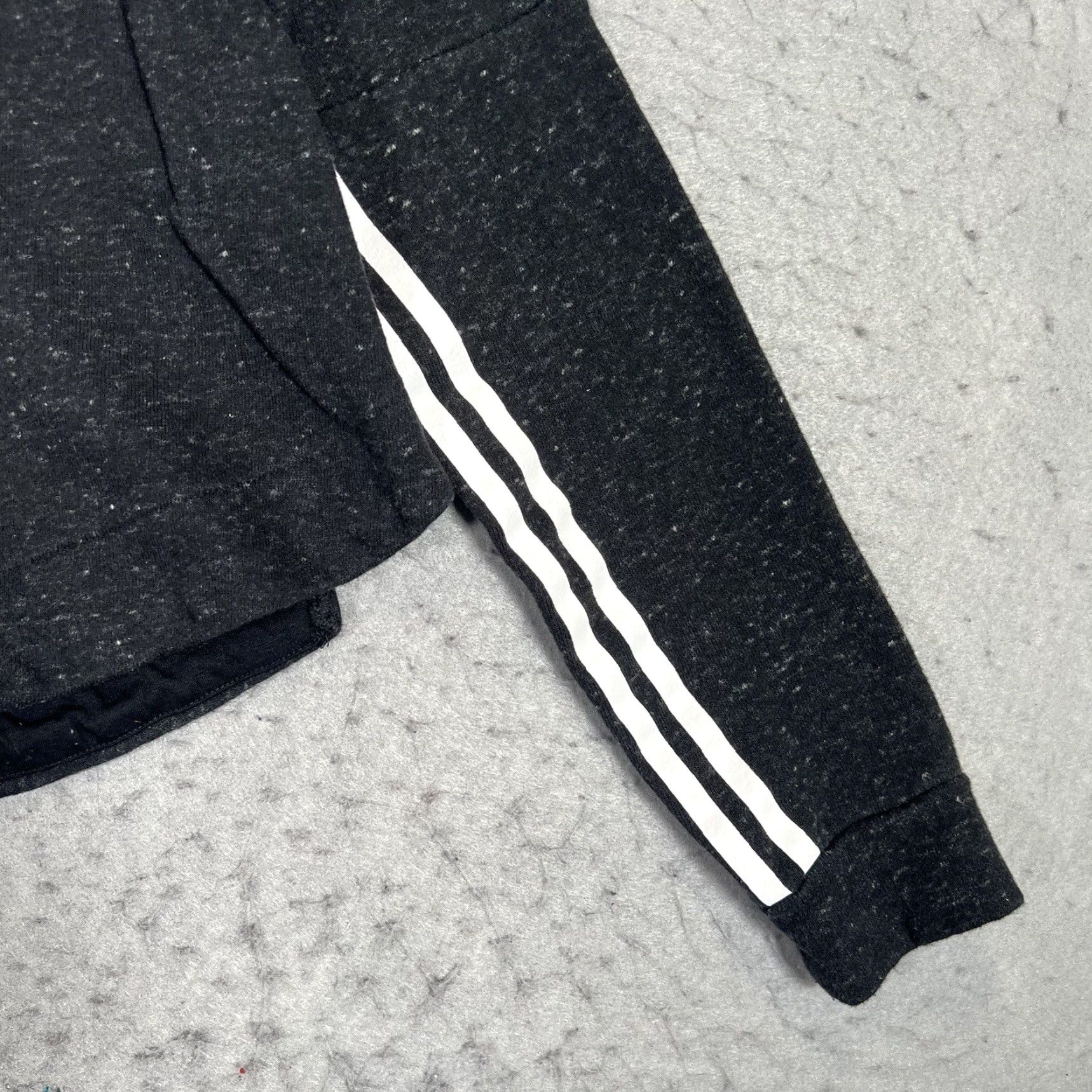 Adidas Adidas Pullover Sweatshirt Womens XS Dark Gray Activewear Crew Neck Long Sleeve Size XS / US 0-2 / IT 36-38 - 4 Thumbnail