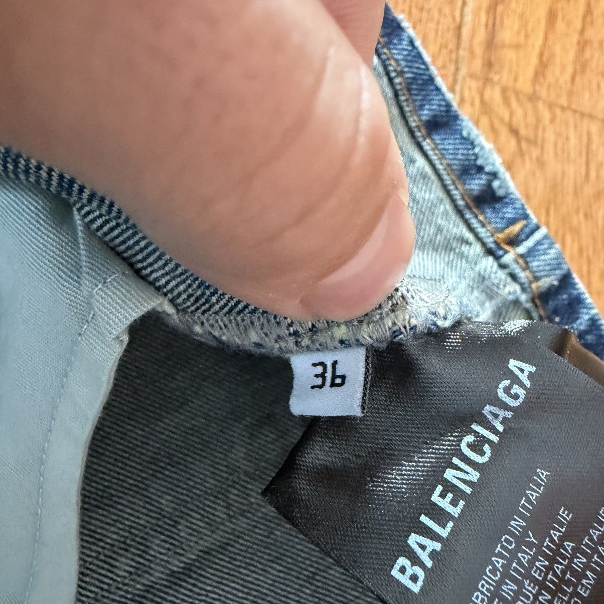 Balenciaga Balenciaga Mini Skirt rhinestone Size 25" / US 0 / IT 36 - 8 Thumbnail