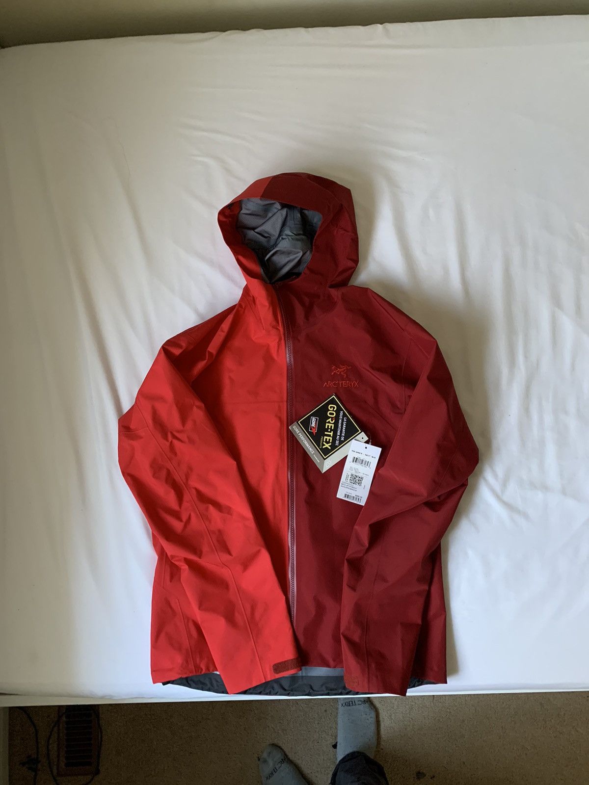 Arc'teryx Arc'teryx Beta Jacket Recut: No16 Medium | Grailed