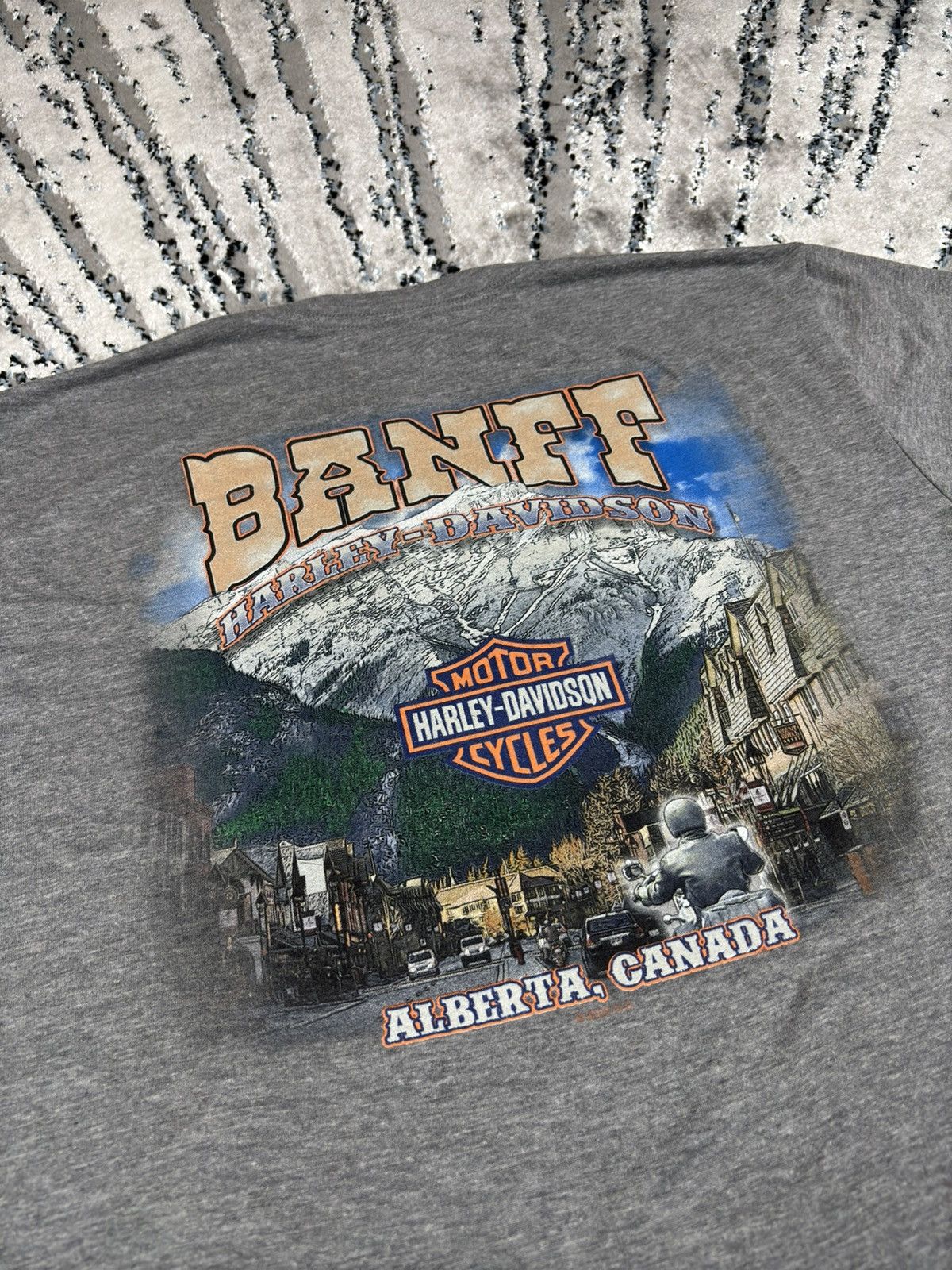Harley Davidson Harley Davidson Motorcycle Banff Canada Choppers T shirt Size US M / EU 48-50 / 2 - 2 Thumbnail