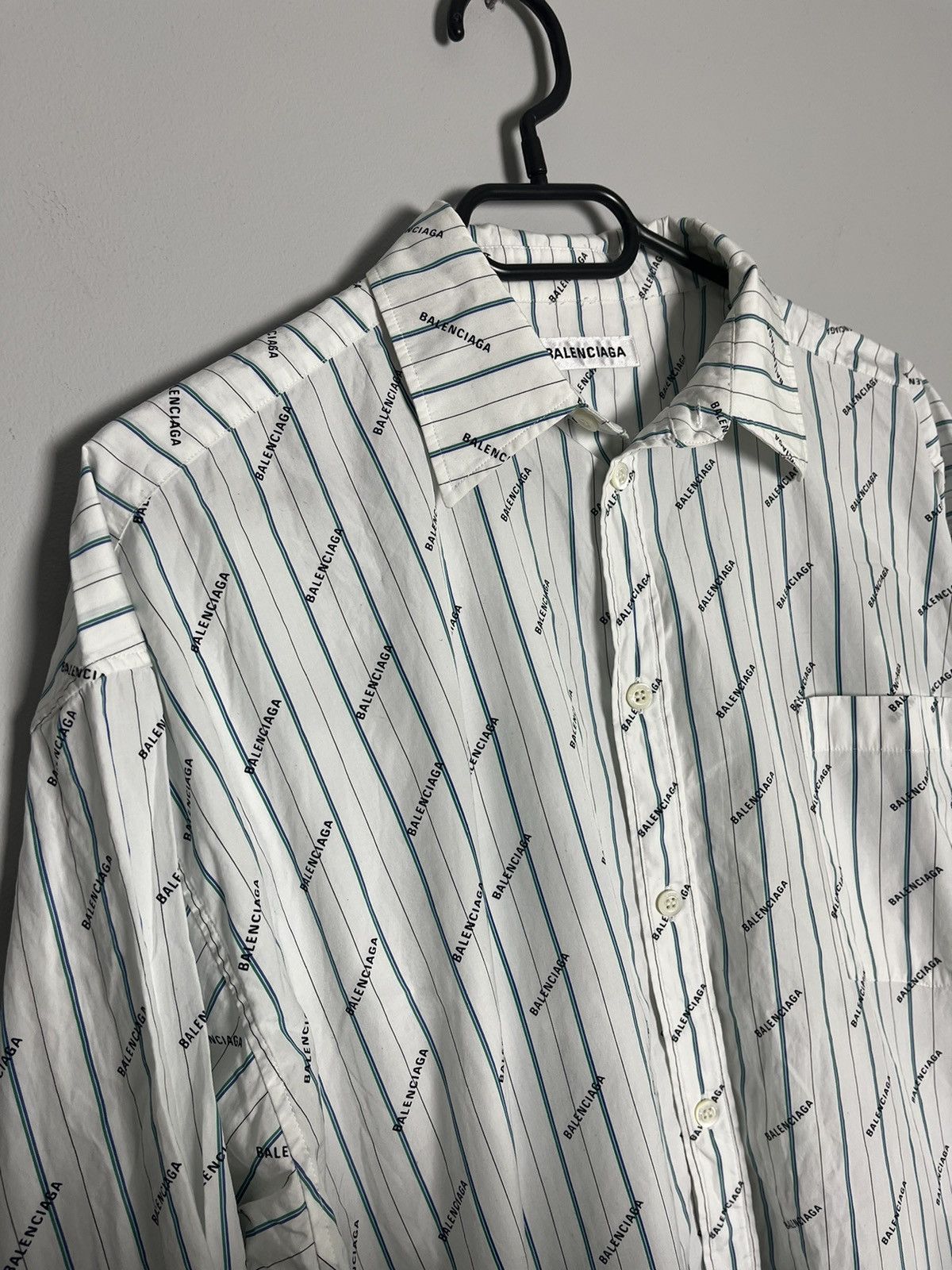 Balenciaga Balenciaga full monogram white shirt Size US M / EU 48-50 / 2 - 2 Thumbnail