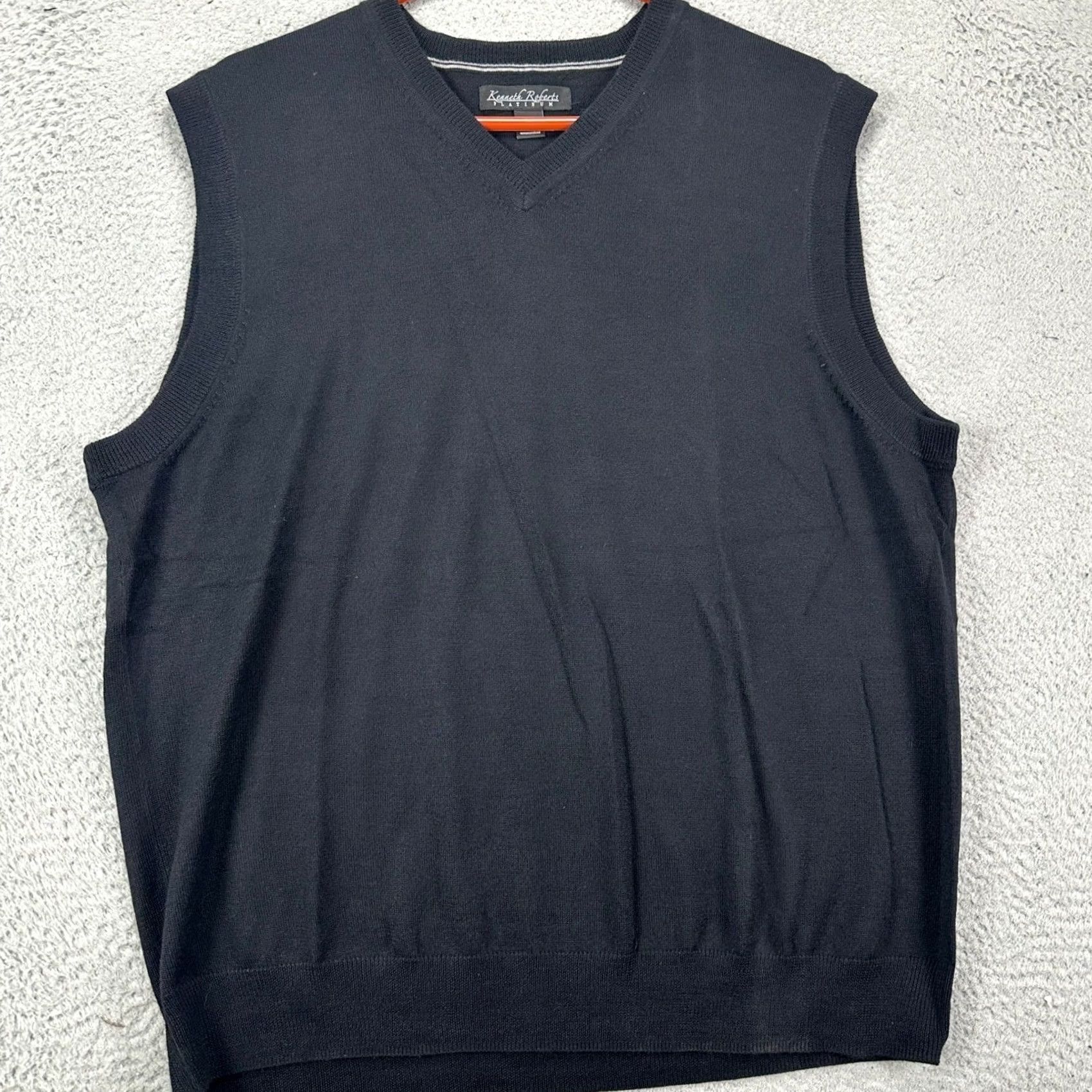 Vintage Kenneth Roberts Platinum 100% Wool Sweater Vest Mens Large Black Knit V-Neck Vest Size US L / EU 52-54 / 3 - 3 Thumbnail