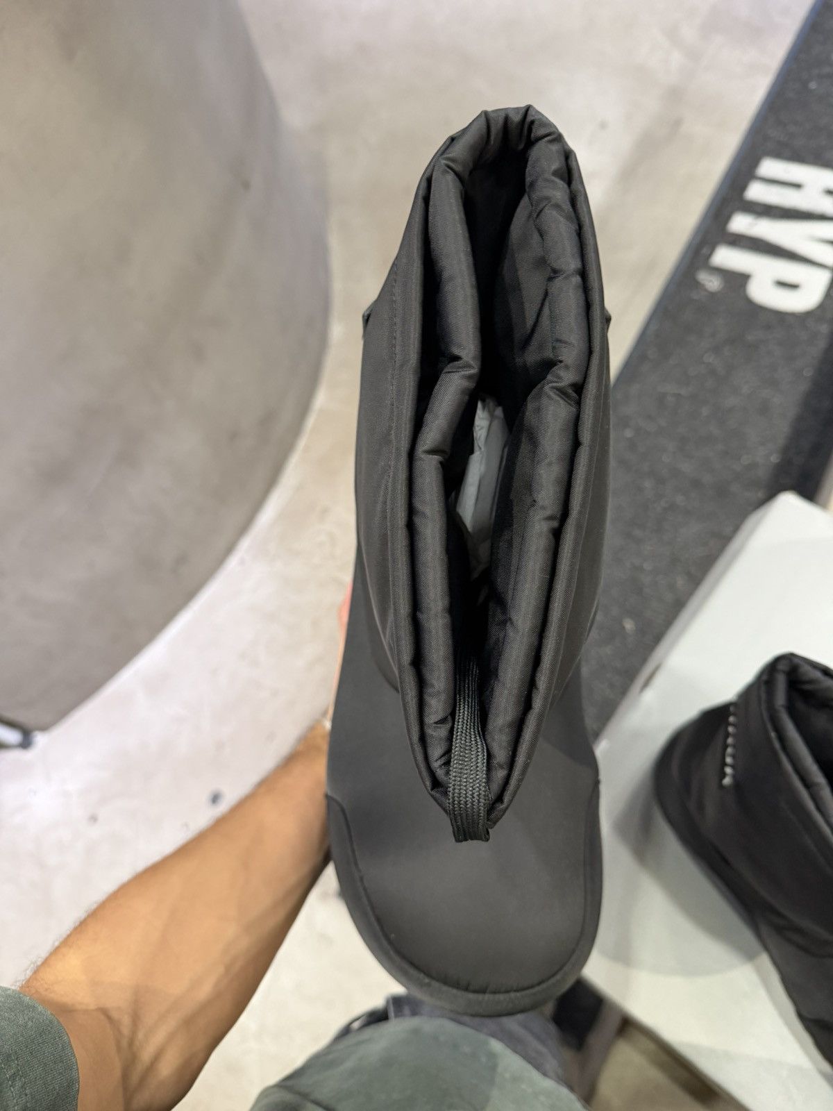 Balenciaga Balenciaga Alaska Low Boot Black Size US 10 / EU 43 - 12 Thumbnail