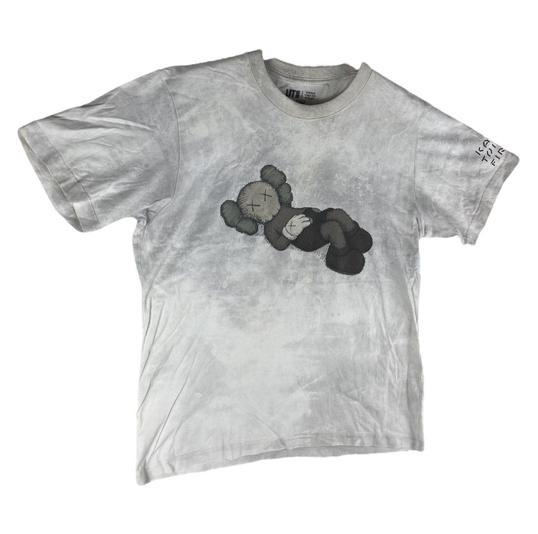Kaws × Uniqlo × Vintage KAWS x Uniqlo Tokyo First Mori Arts Gallery Exclusive Tee L Size US L / EU 52-54 / 3 - 5 Thumbnail