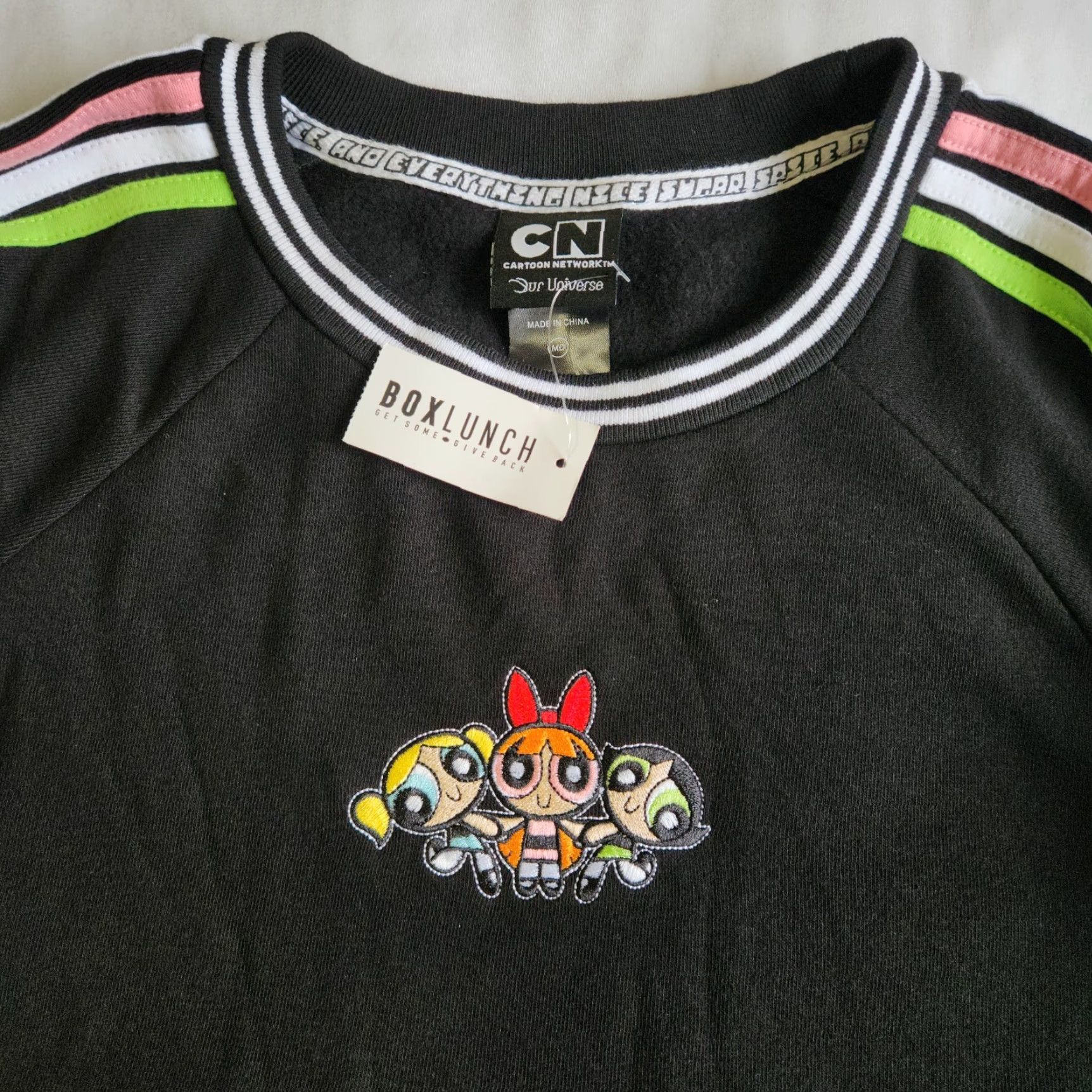 Vintage Powerpuff Girls Cartoon Network Our Universe MD Black Embroidered Sweatshirt NWT Sweater Size M / US 6-8 / IT 42-44 - 4 Thumbnail