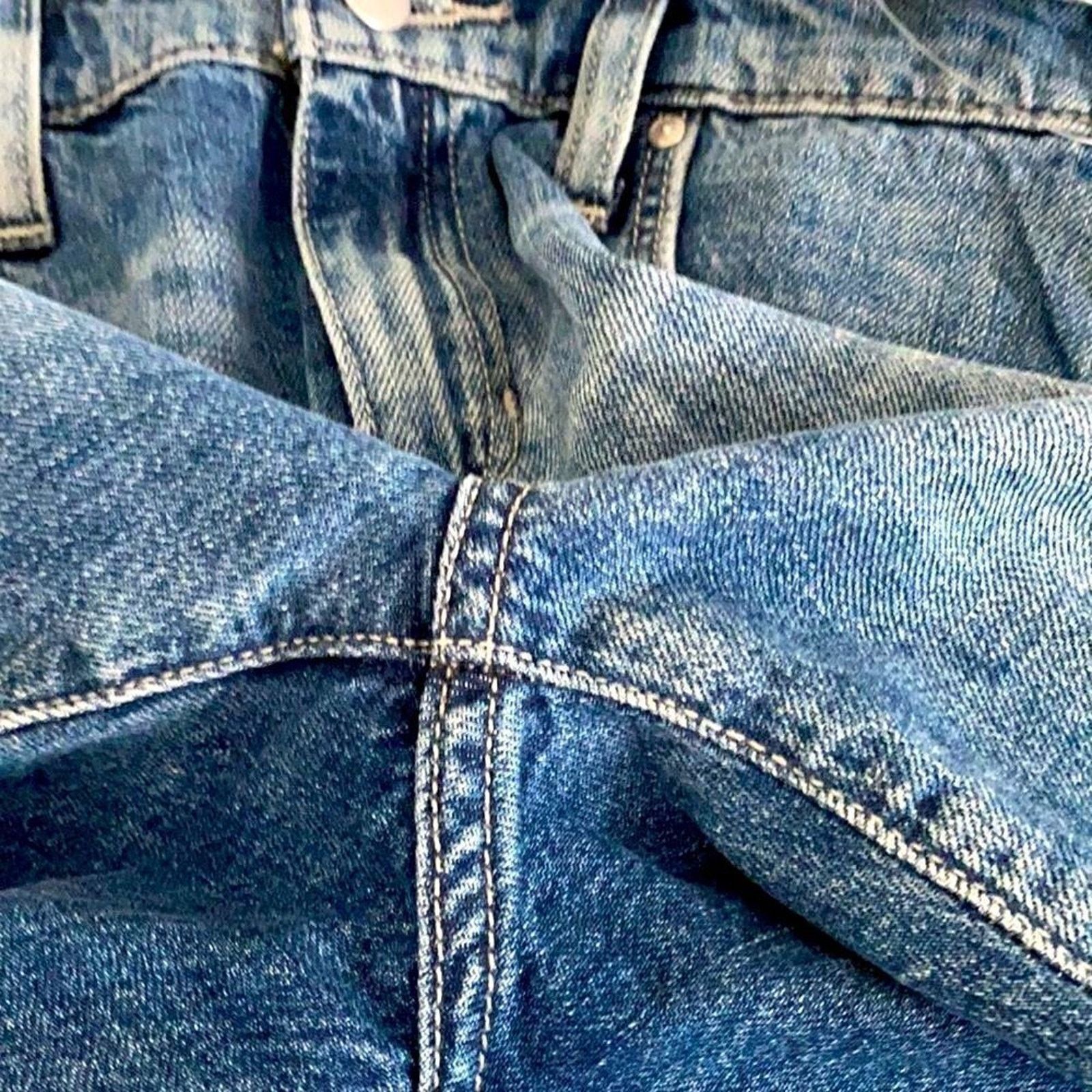 Joe's NWT Joe’s Jeans Distressed Cut Off Shorts Size 23 slit sides Size 23" - 10 Thumbnail
