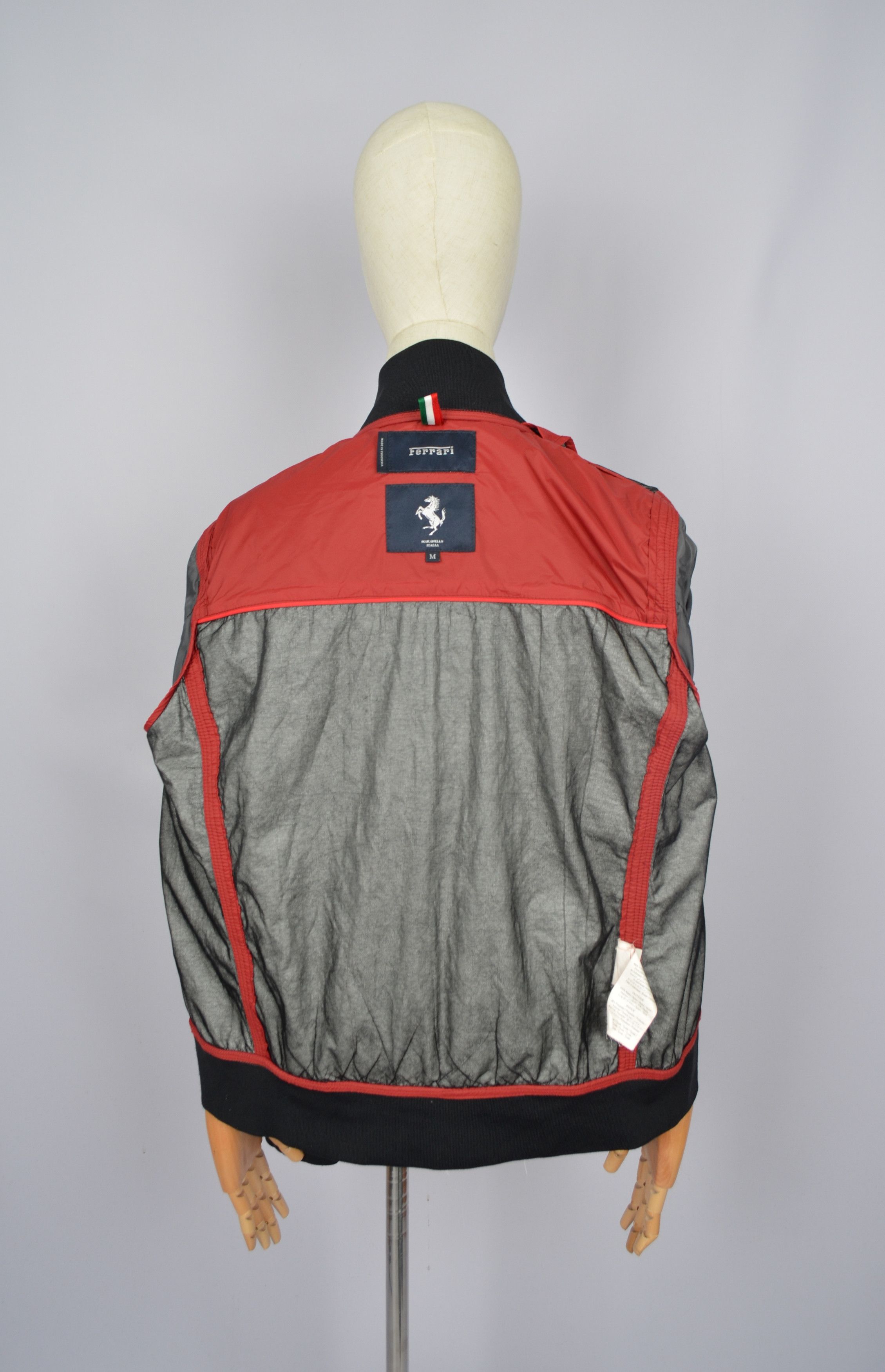 Ferrari × Formula 1 Ferrari Scuderia F1 Red Jacket Nylon Logo Tyvek Lining Sz M Size M / US 6-8 / IT 42-44 - 19 Thumbnail