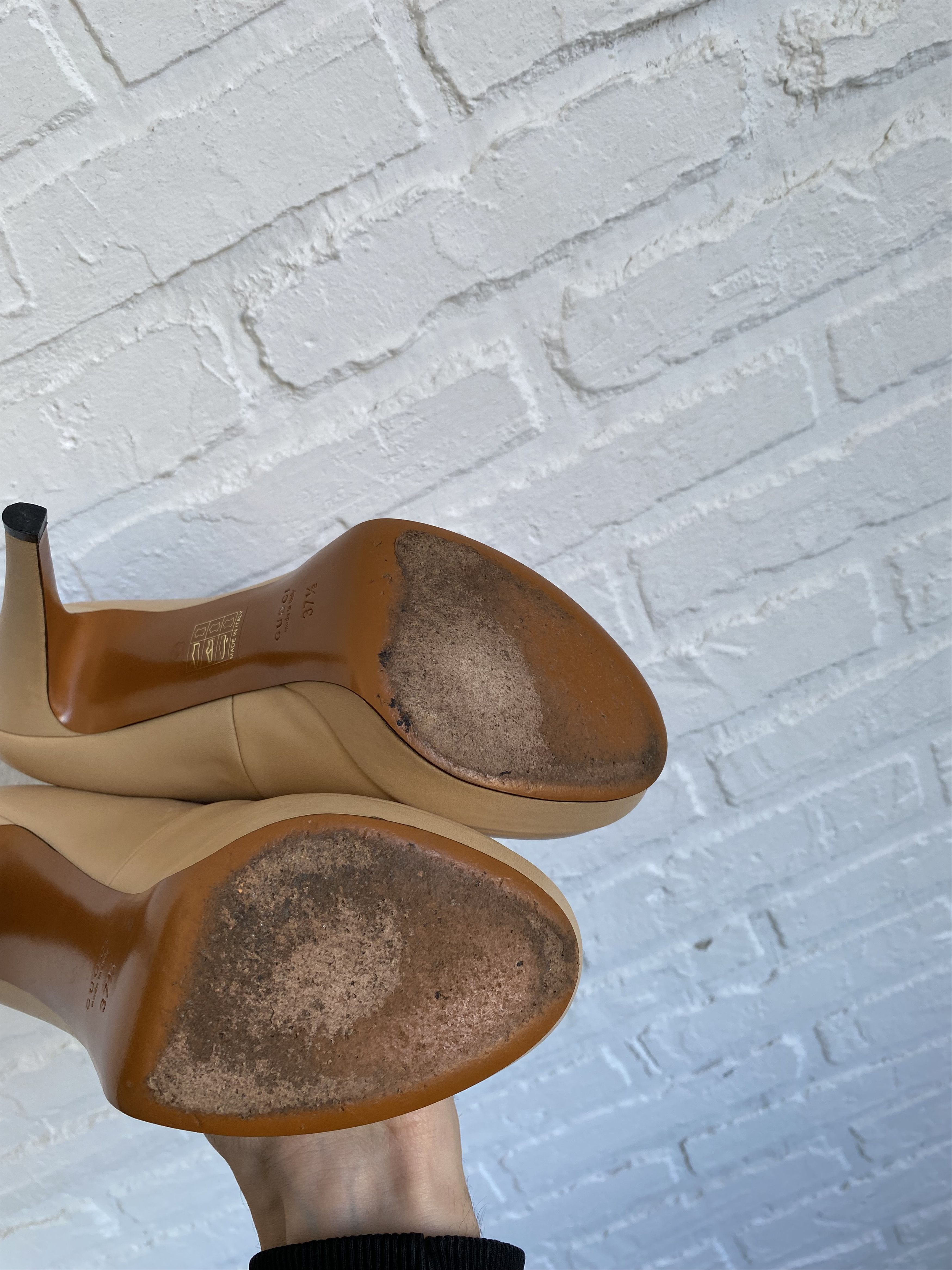 Gucci Gucci leather beige pumps Size US 7.5 / IT 37.5 - 10 Thumbnail