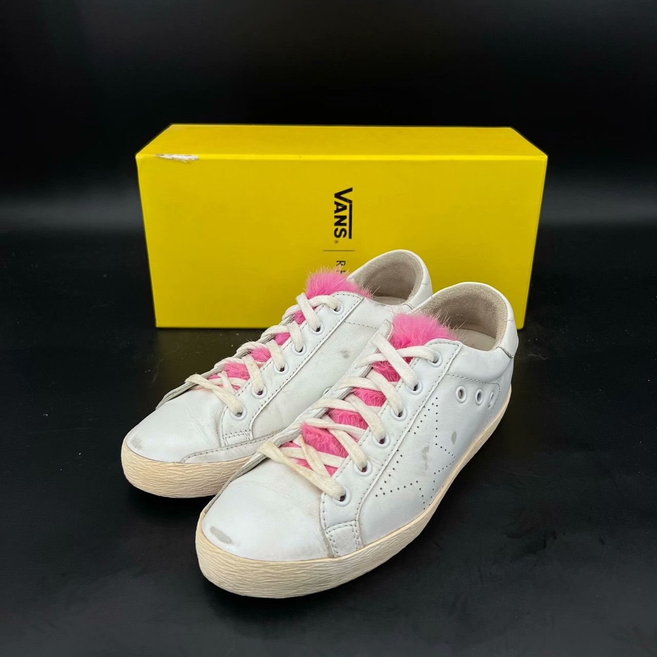 Golden Goose Golden Goose Distressed Pink Lowtop Sneakers 37 Women Size US 6.5 / IT 36.5 - 1 Thumbnail