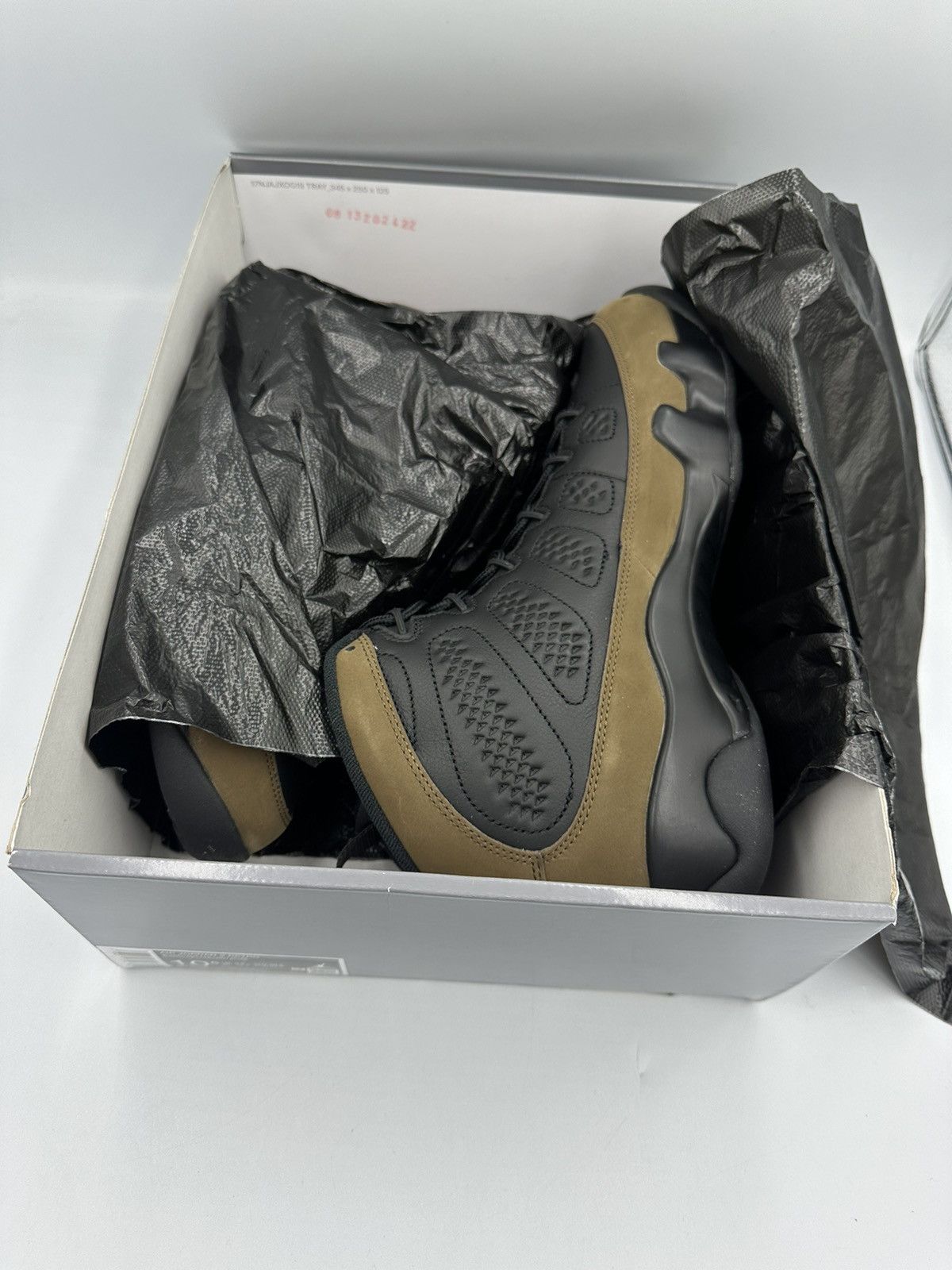 Jordan Brand Air Jordan 9 Retro Olive (2024) Size US 10.5 / EU 43-44 - 9 Thumbnail