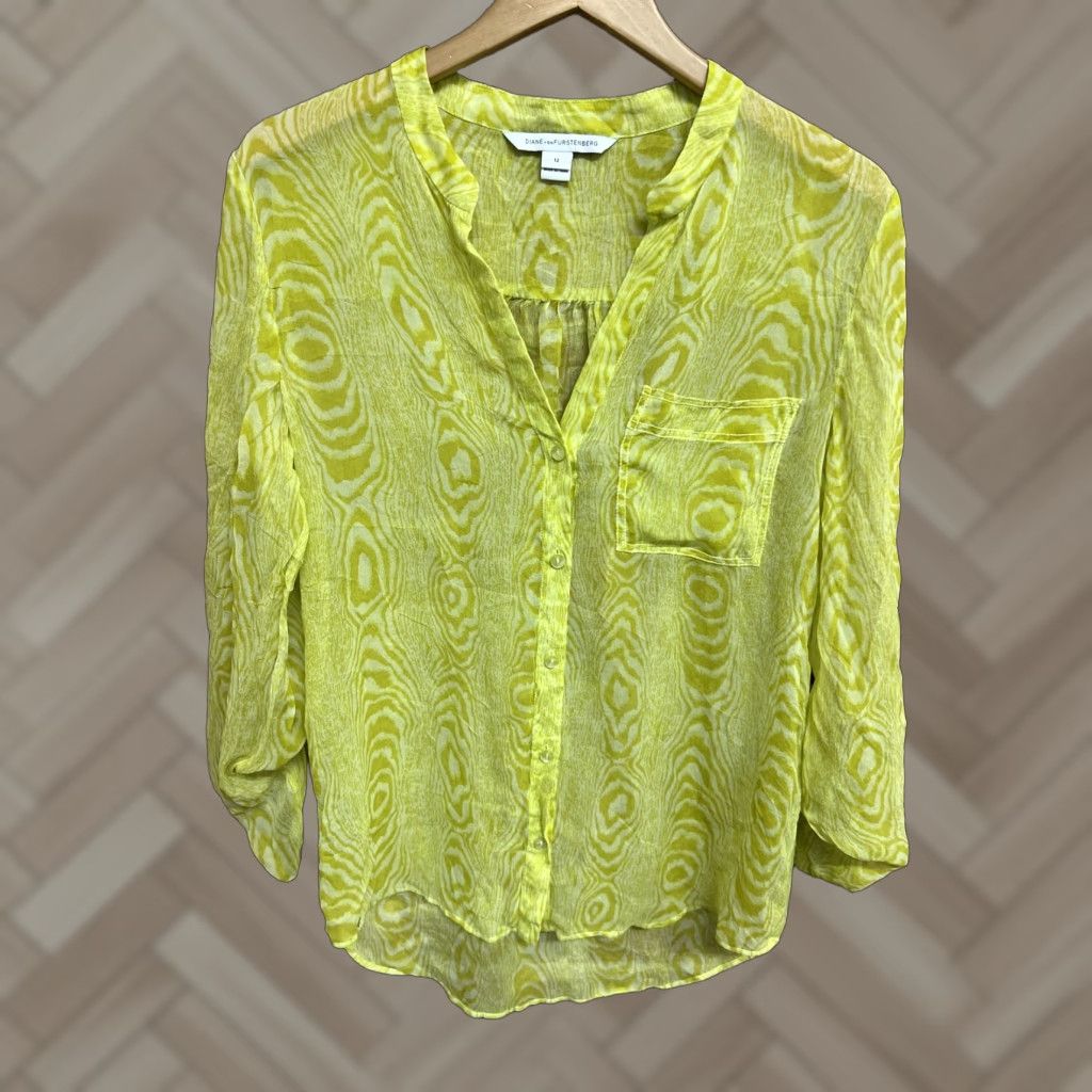 Diane von Furstenberg diane von furstenberg Womens Green Silk Button Blouse Size 12 Size XL / US 12-14 / IT 48-50 - 1 Thumbnail