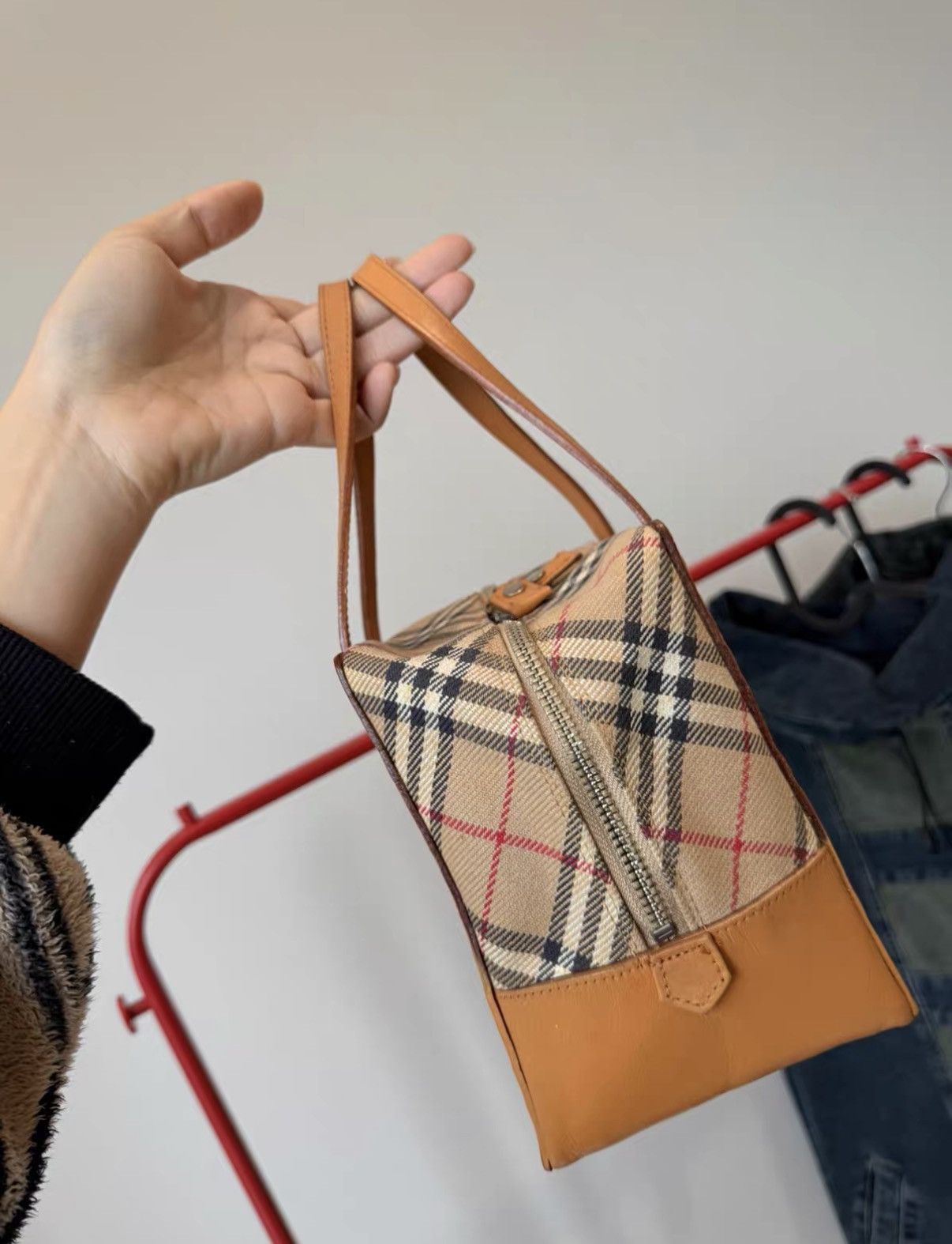 Burberry Burberrys Vintage Canvas & Leather Box Handbag J36 Size ONE SIZE - 5 Thumbnail