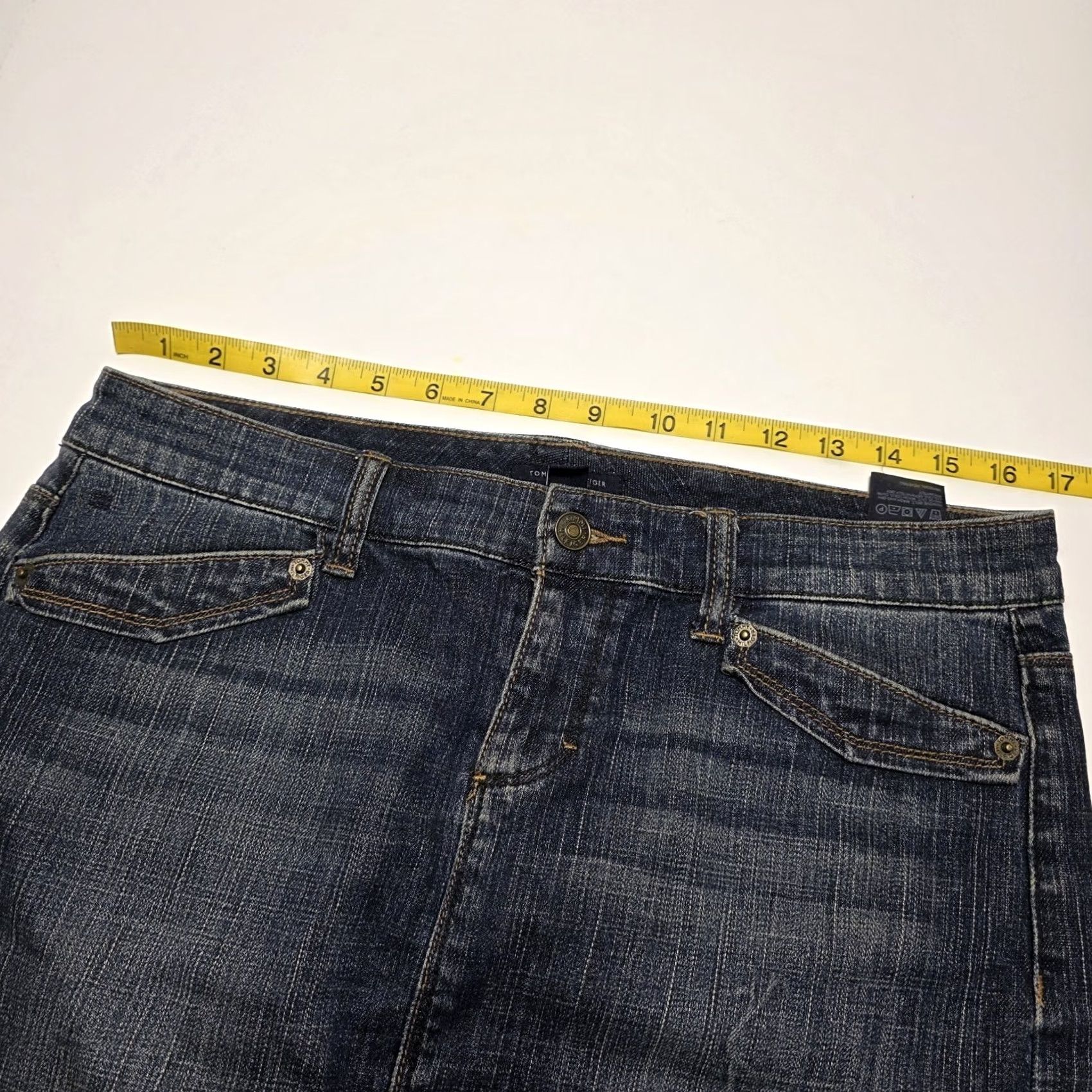 Tommy Hilfiger Tommy Hilfiger Women’s Size 8 Dark Blue Denim Jean Skirt Y2k A-Line Short 80s Vintage? Size 30" / US 8 / IT 44 - 6 Thumbnail