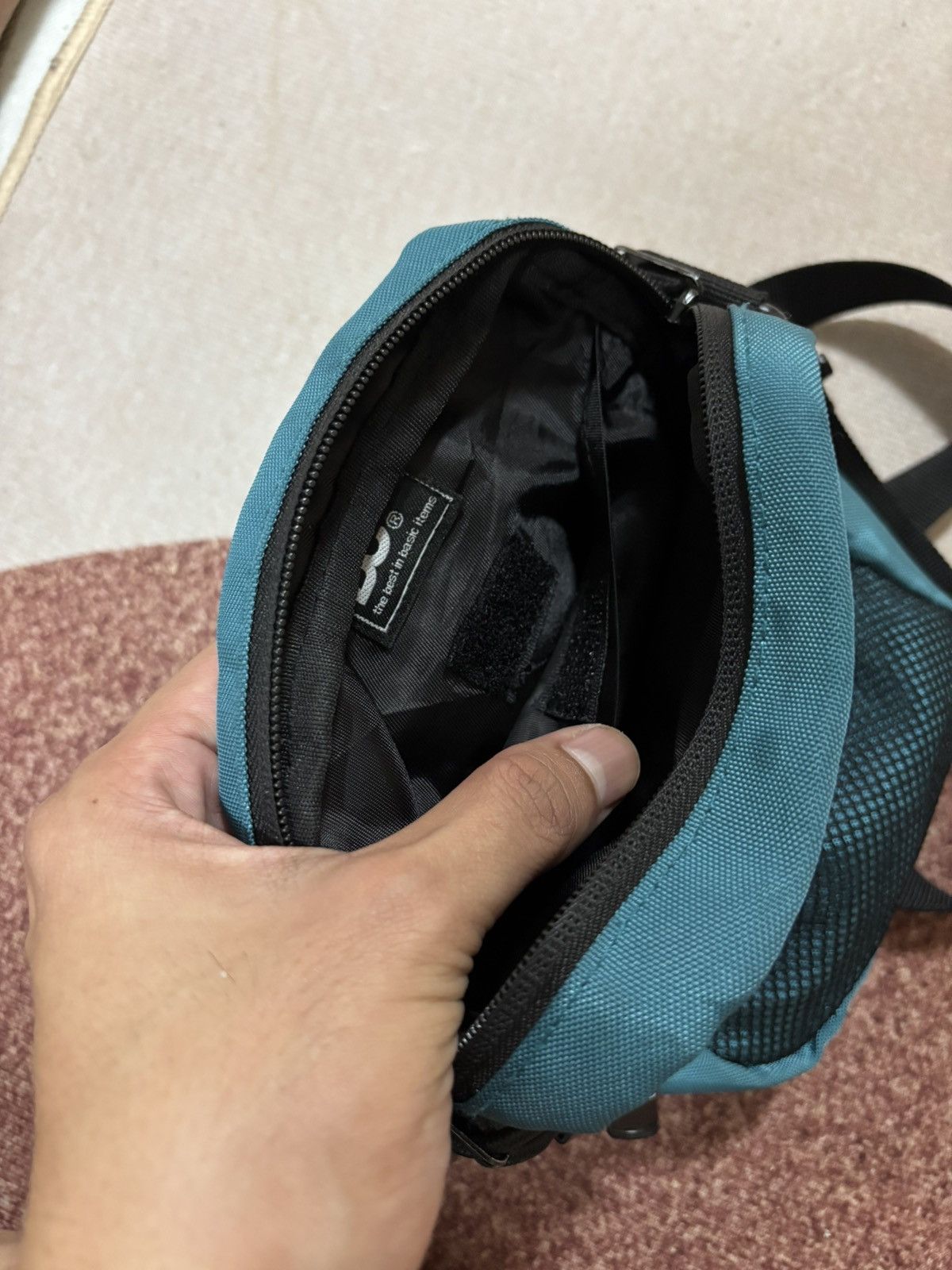 BASE CONTROL BASE CONTROL SLING BAG / CROSSBODY BAG Size ONE SIZE - 7 Thumbnail