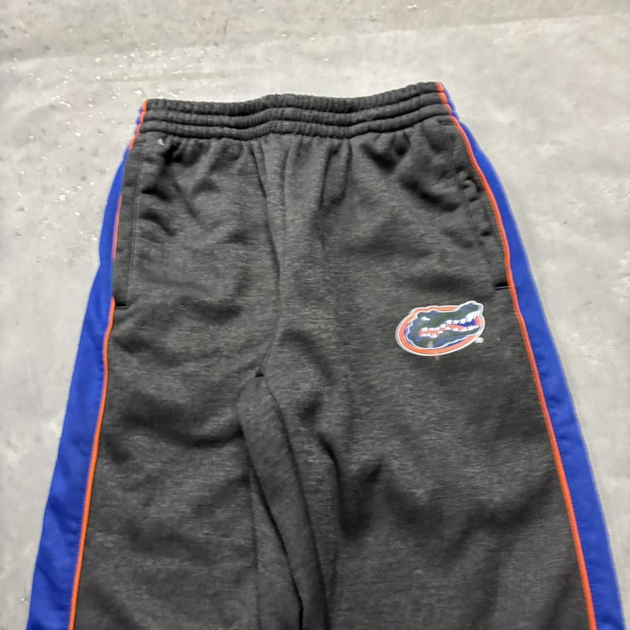 NCAA × Vintage Crazy Vintage Y2K/2000s Dark Grey Florida Gators College Essential Sweatpants! Size US 30 / EU 46 - 3 Thumbnail