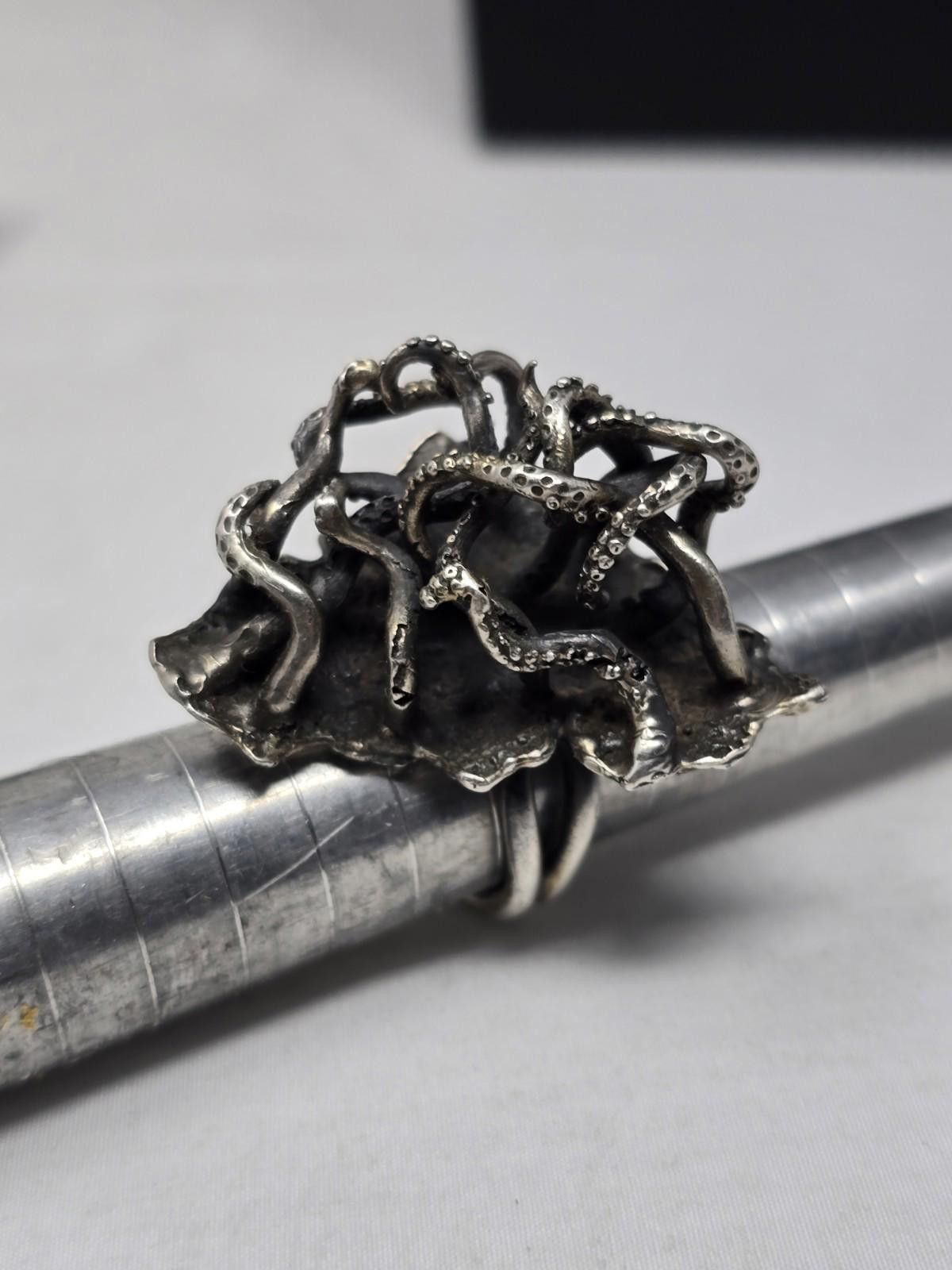The Unbranded Brand Artisan Sterling Silver Tentacle Statement Ring 7.5 Cthulhu Size ONE SIZE - 9 Thumbnail