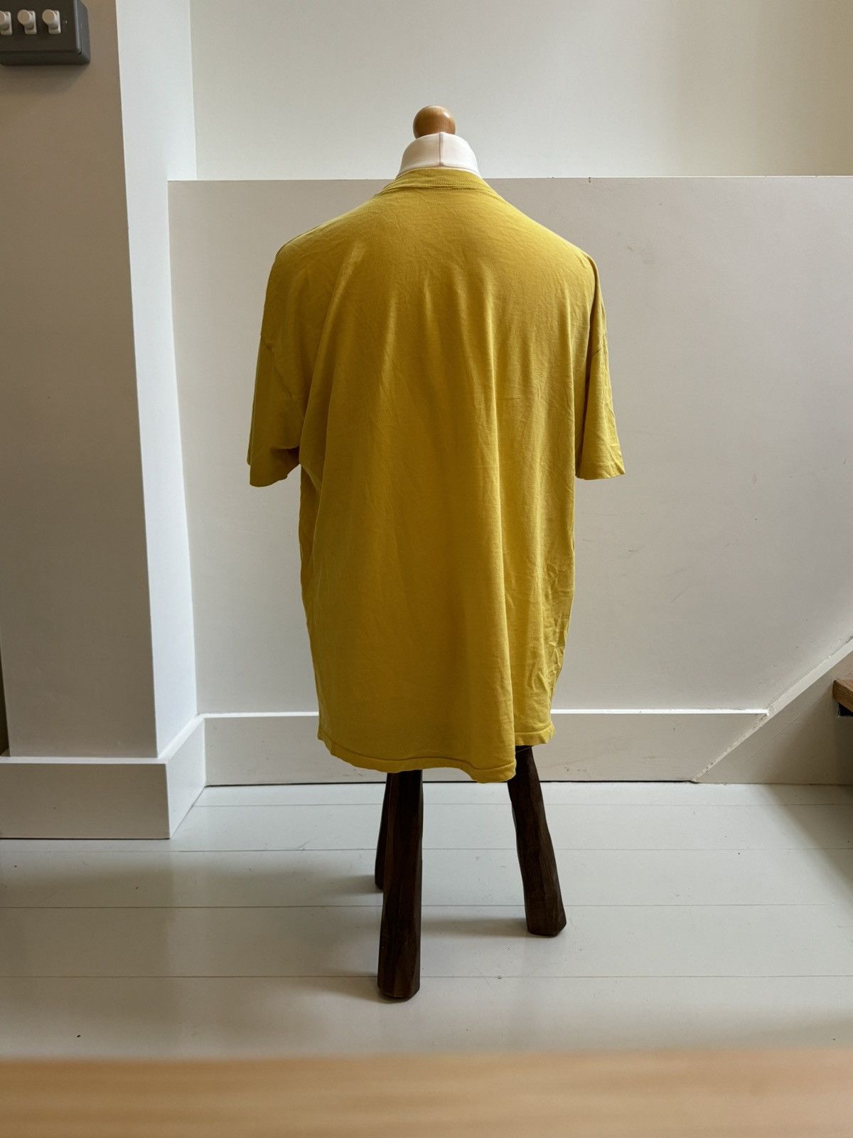 Vintage Vintage 90s Rare Yellow Tee Size US L / EU 52-54 / 3 - 3 Thumbnail