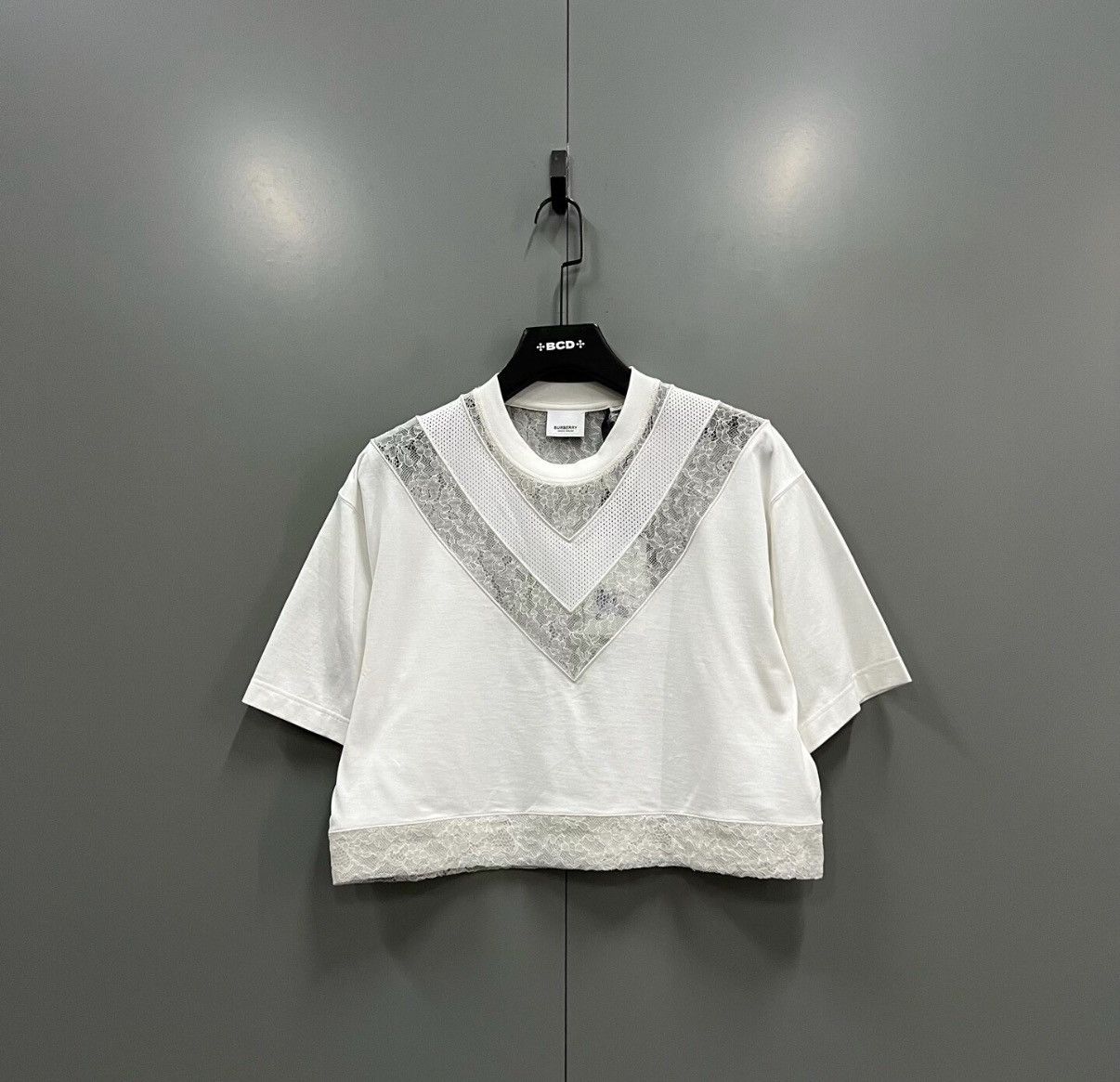 Burberry Burberry White Paneled Crew Neck Short Sleeve J41 Size XS / US 0-2 / IT 36-38 - 1 Thumbnail