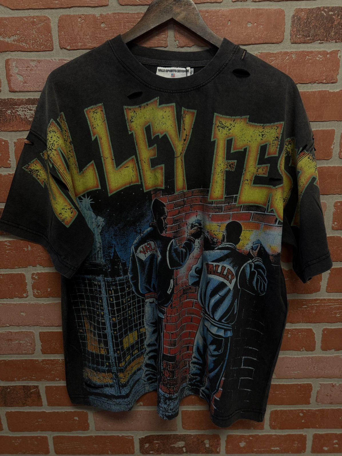 Vale Vale Valley Fest Tee Size XL (NEW) Authentic Size US XL / EU 56 / 4 - 2 Thumbnail